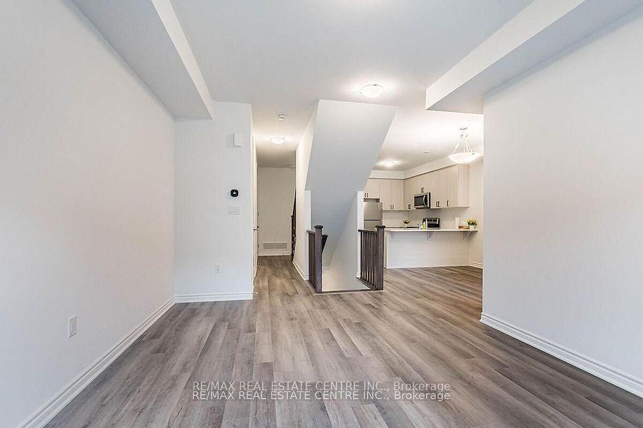 Photo 19 of 23 Melmar Street, Brampton, Northwest Brampton — HOMEH