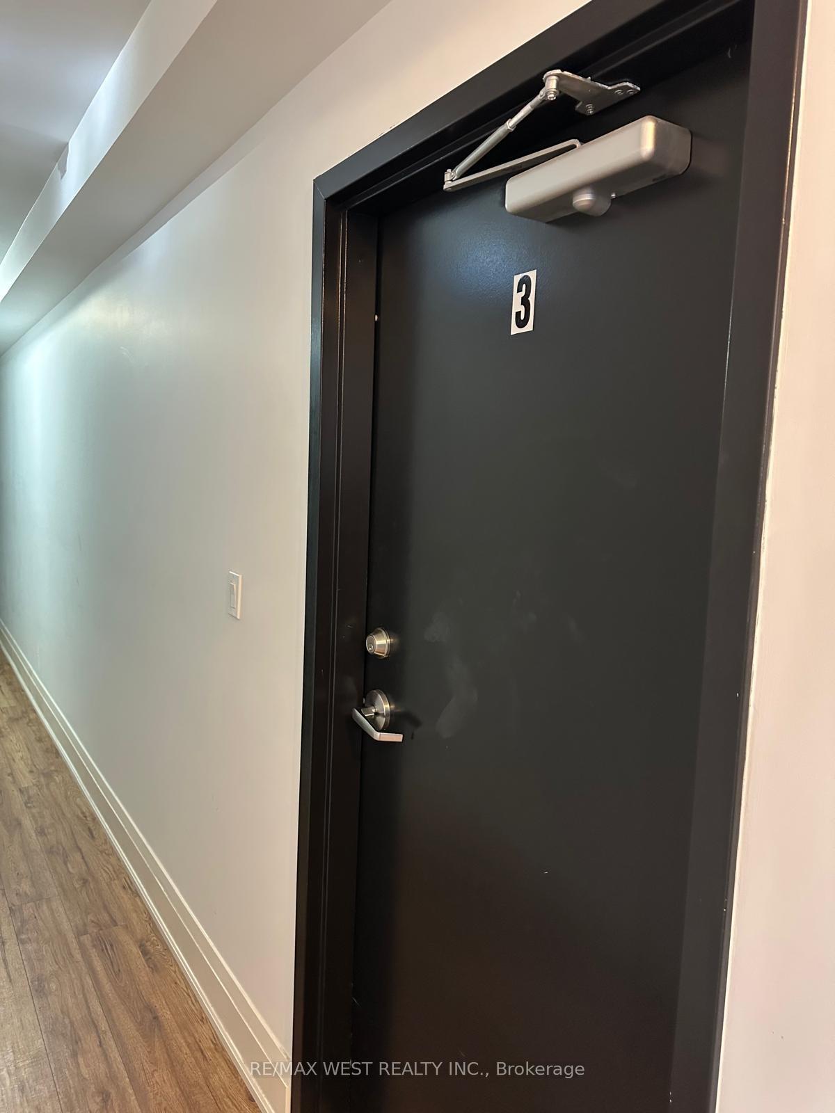 Photo 2 of Unit 3, 398 College Street, Toronto, Palmerston-Little Italy — HOMEH