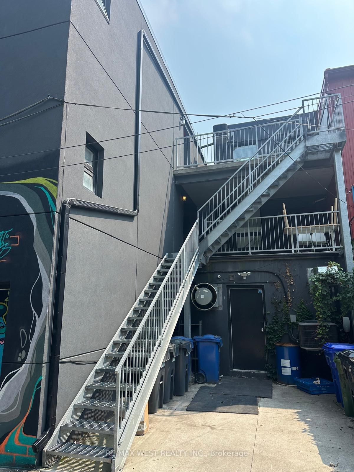 Photo 10 of Unit 3, 398 College Street, Toronto, Palmerston-Little Italy — HOMEH