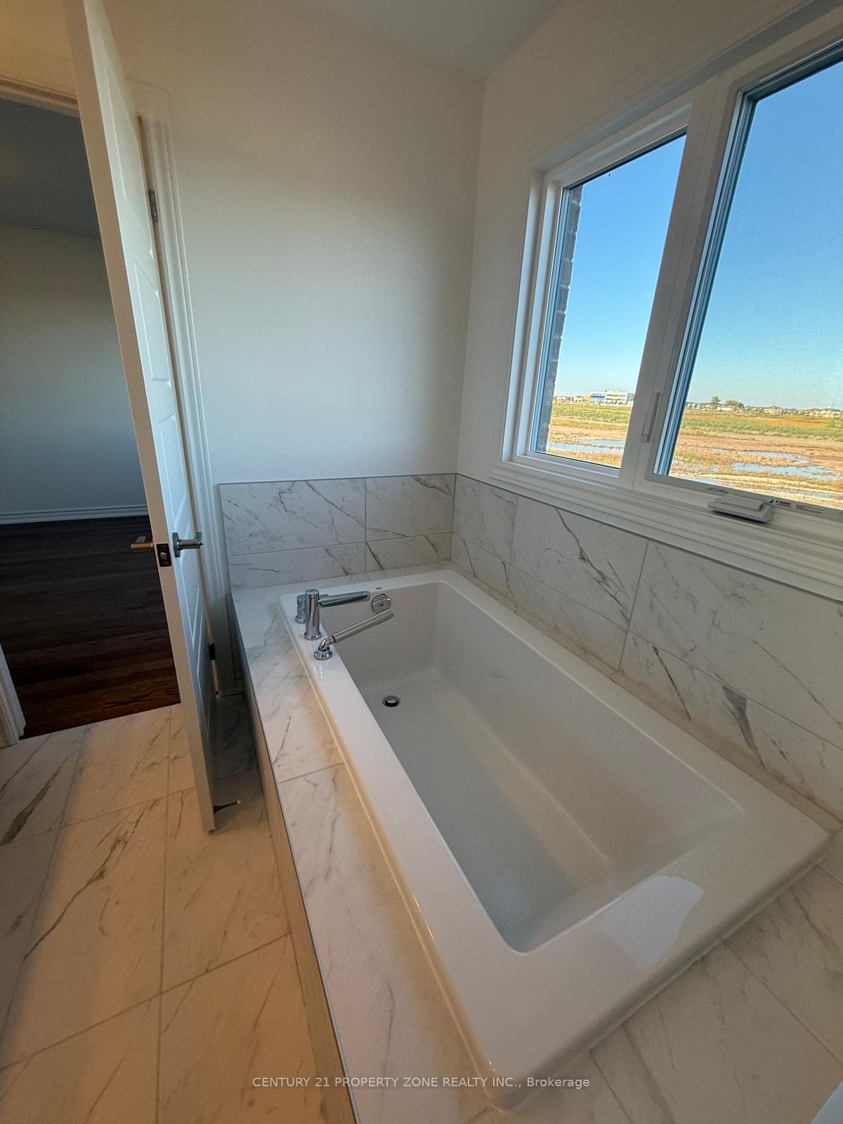 Photo 15 of 1475 Savoline Boulevard, Milton, Rural Milton West — HOMEH