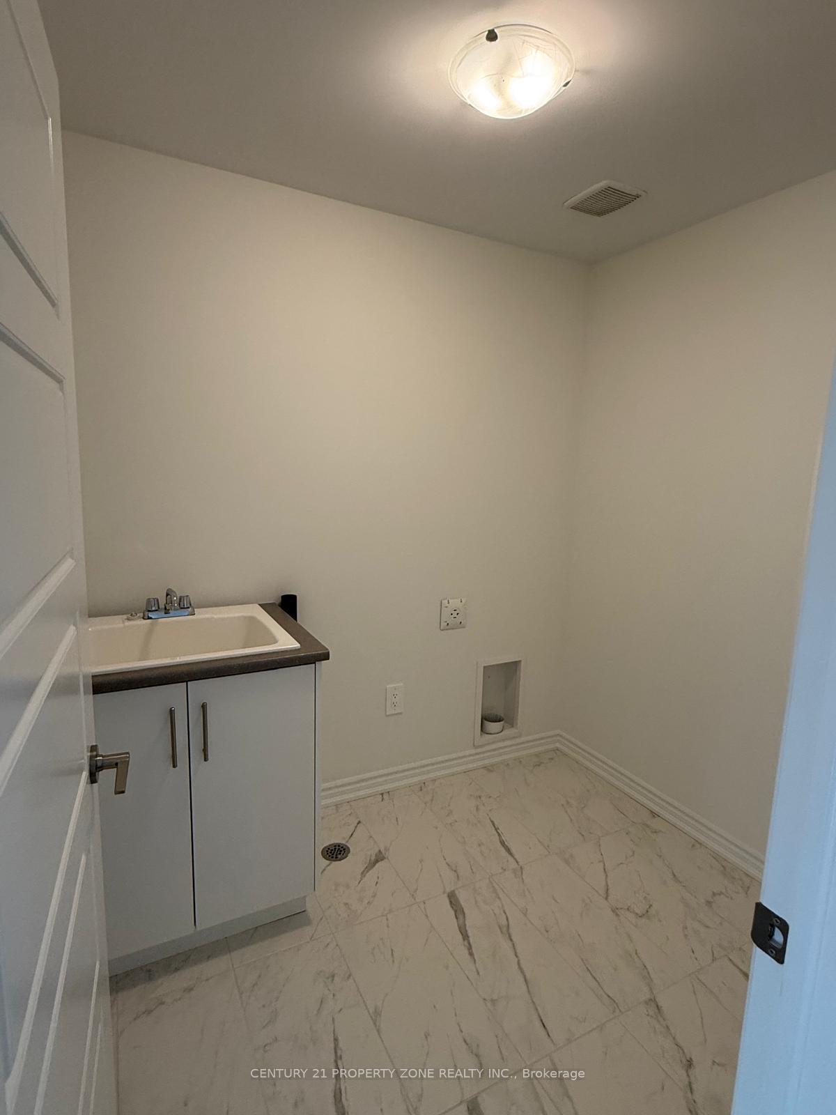 Photo 16 of 1475 Savoline Boulevard, Milton, Rural Milton West — HOMEH