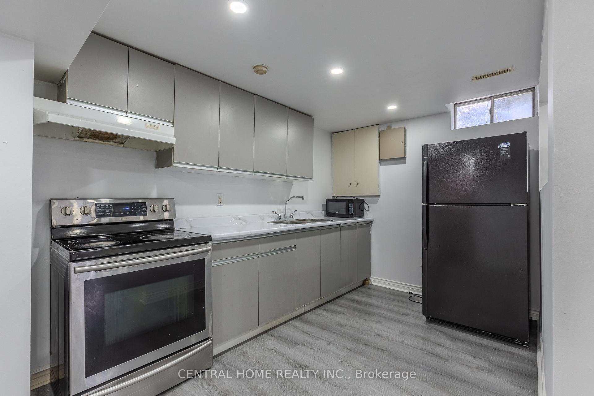 Photo 12 of 149 Terrosa Road, Markham, Middlefield — HOMEH