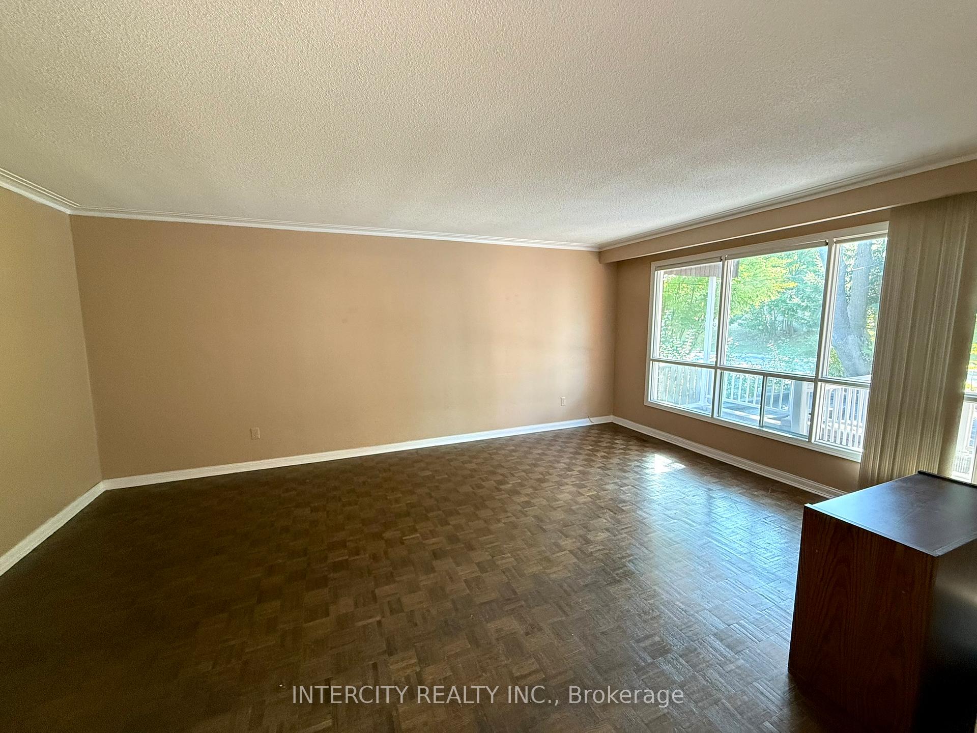 Photo 14 of Unit Main & 2nd Flr, 18 Glen Cameron Road, Markham, Thornhill — HOMEH