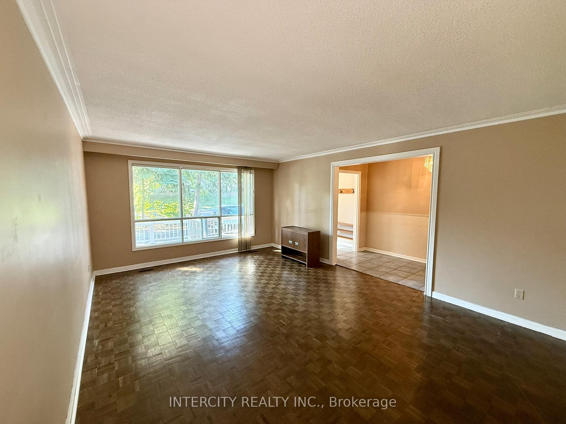 Photo 9 of Unit Main & 2nd Flr, 18 Glen Cameron Road, Markham, Thornhill — HOMEH