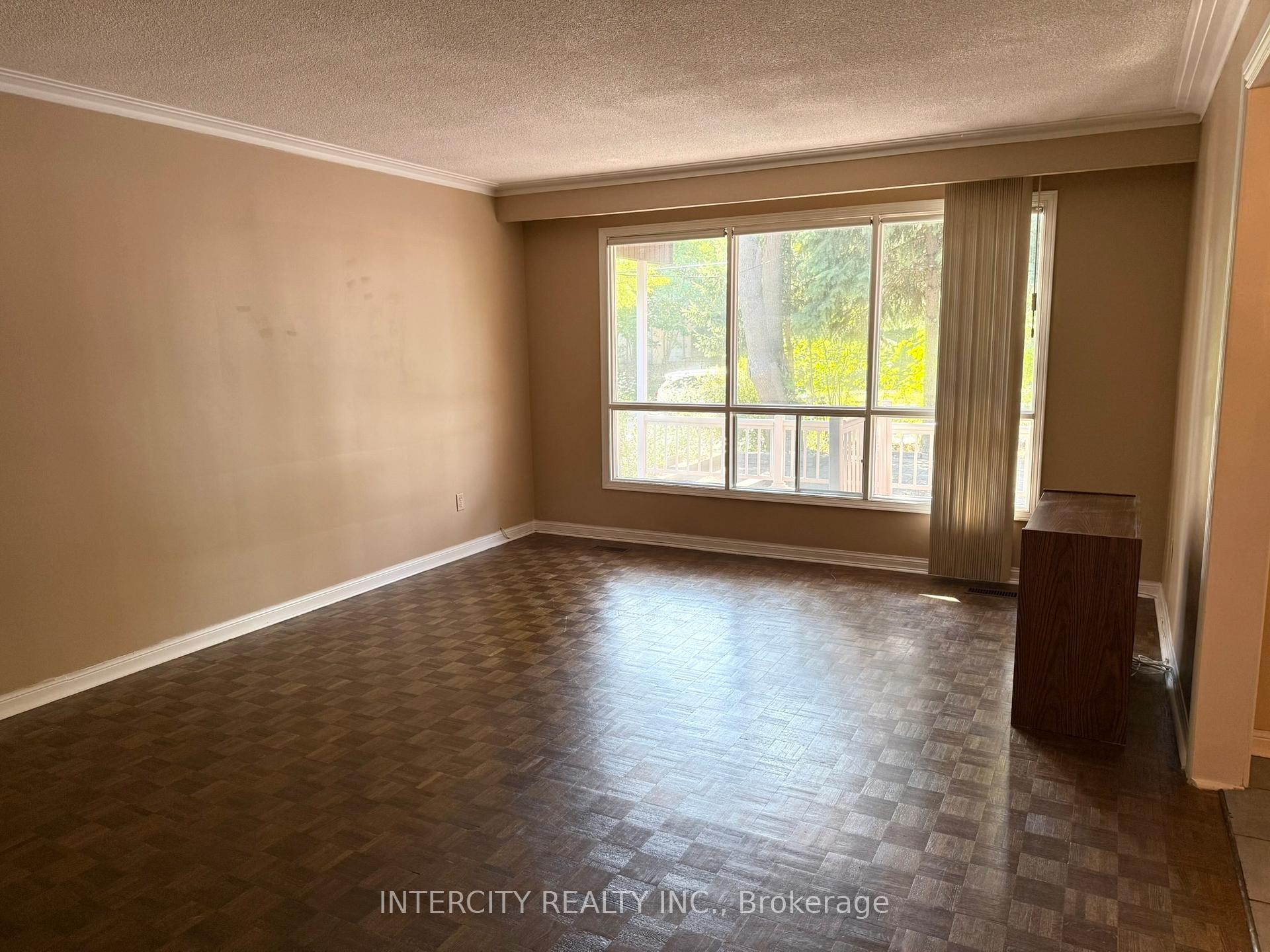 Photo 7 of Unit Main & 2nd Flr, 18 Glen Cameron Road, Markham, Thornhill — HOMEH