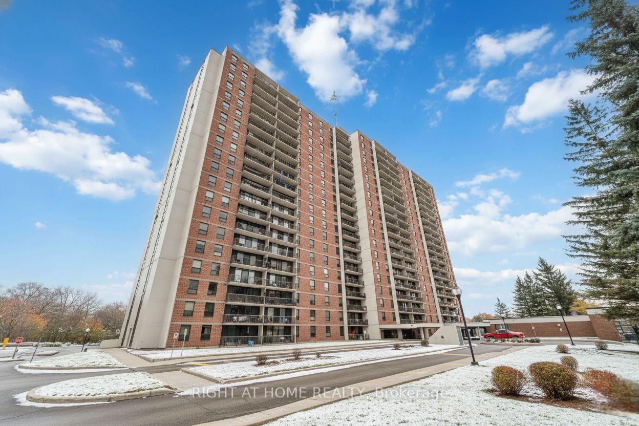 Front of Unit 311, 665 Bathgate Drive