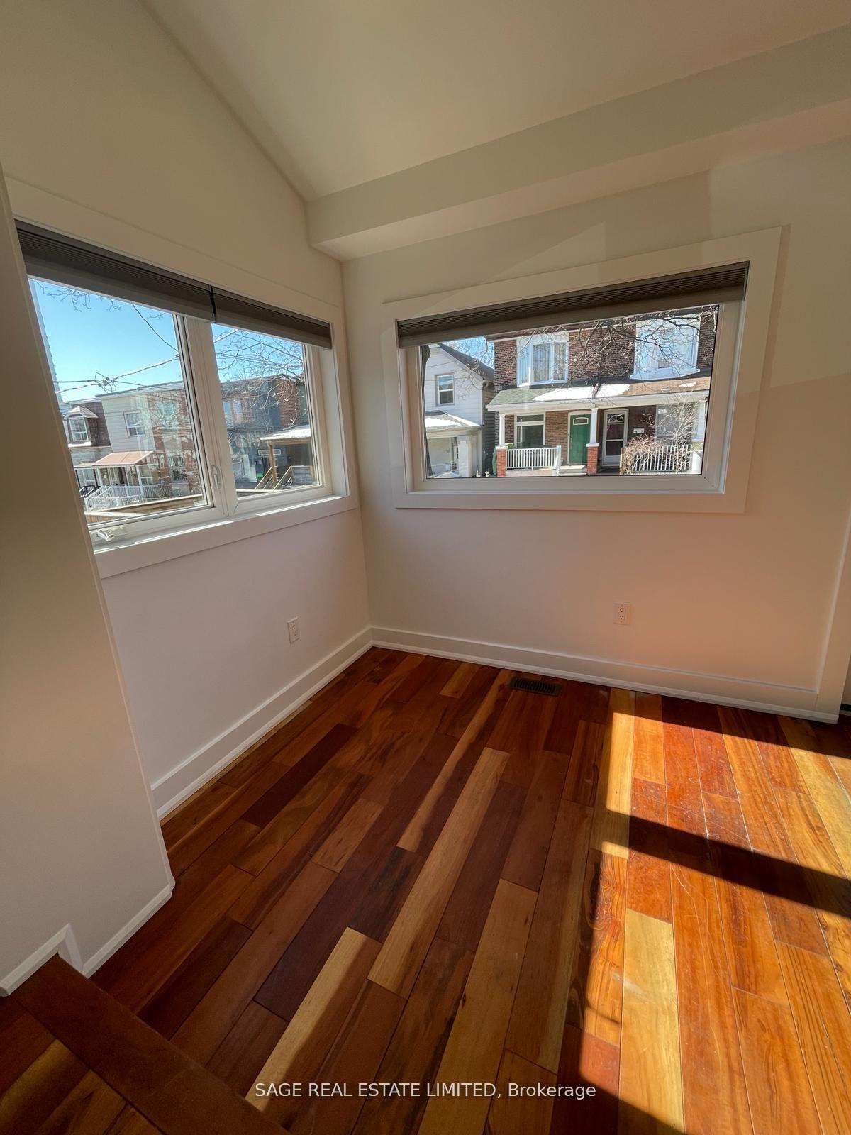 Photo 6 of Unit 1, 52 Delaney Crescent, Toronto, Little Portugal — HOMEH