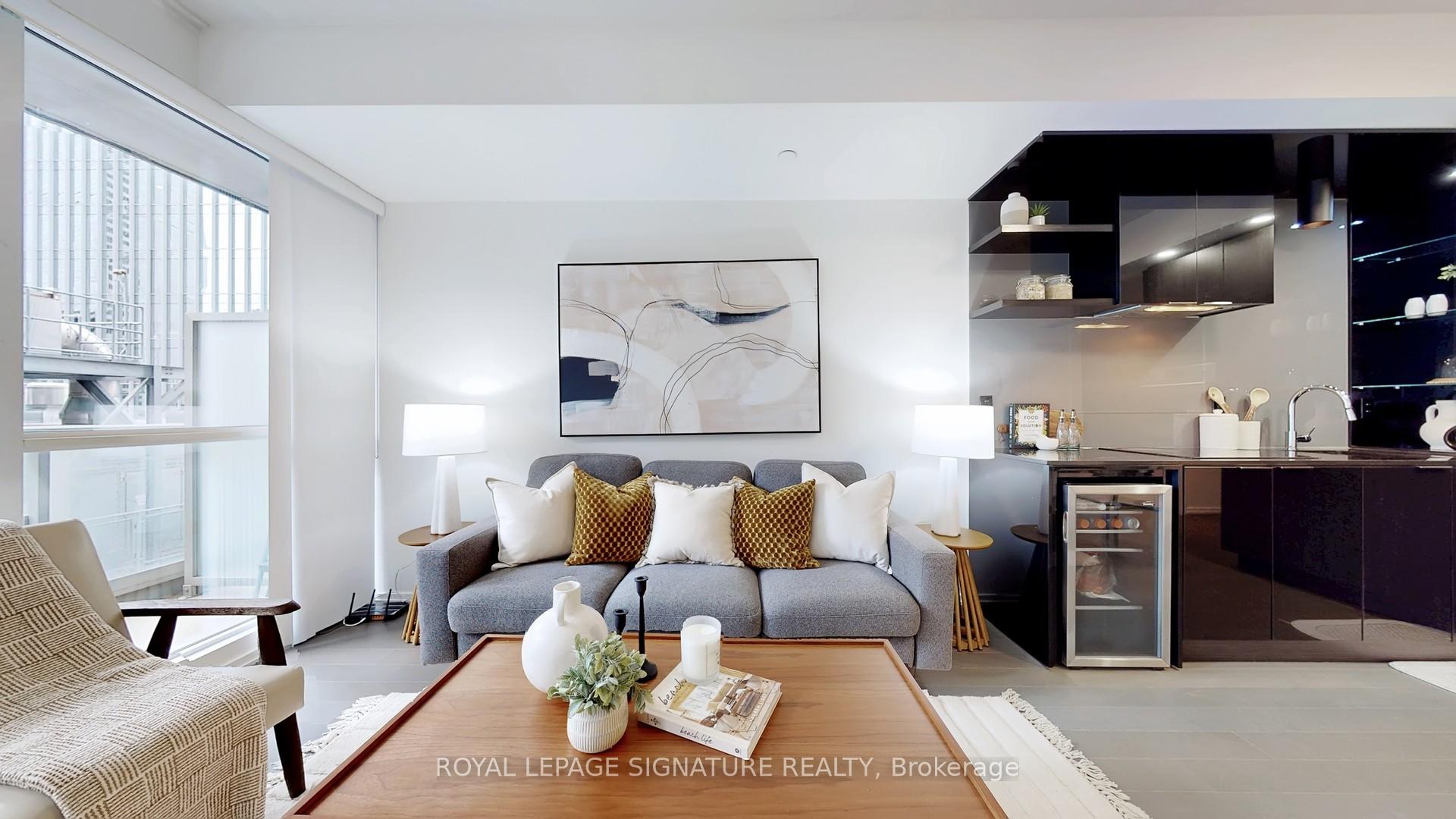 Photo 4 of Unit 2608, 70 Temperance Street, Toronto, Bay Street Corridor — HOMEH