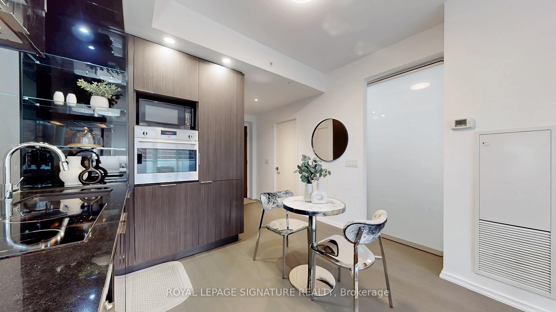 Photo 8 of Unit 2608, 70 Temperance Street, Toronto, Bay Street Corridor — HOMEH