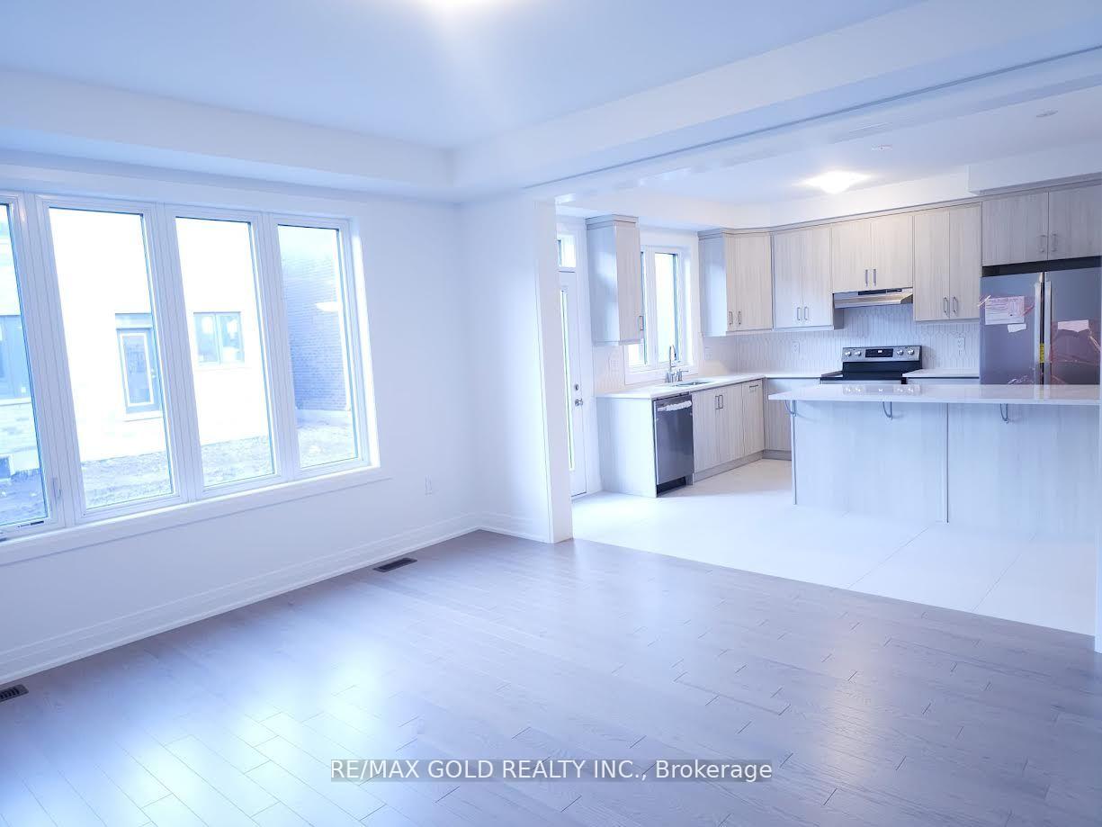 Photo 5 of 1459 Whitlock Avenue, Milton, Bowes — HOMEH