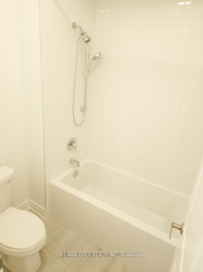 Photo 20 of 1459 Whitlock Avenue, Milton, Bowes — HOMEH