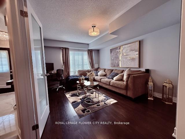 Photo 5 of 8597 Financial Drive, Brampton, Bram West — HOMEH