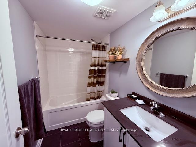 Photo 7 of 8597 Financial Drive, Brampton, Bram West — HOMEH
