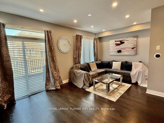 Photo 9 of 8597 Financial Drive, Brampton, Bram West — HOMEH