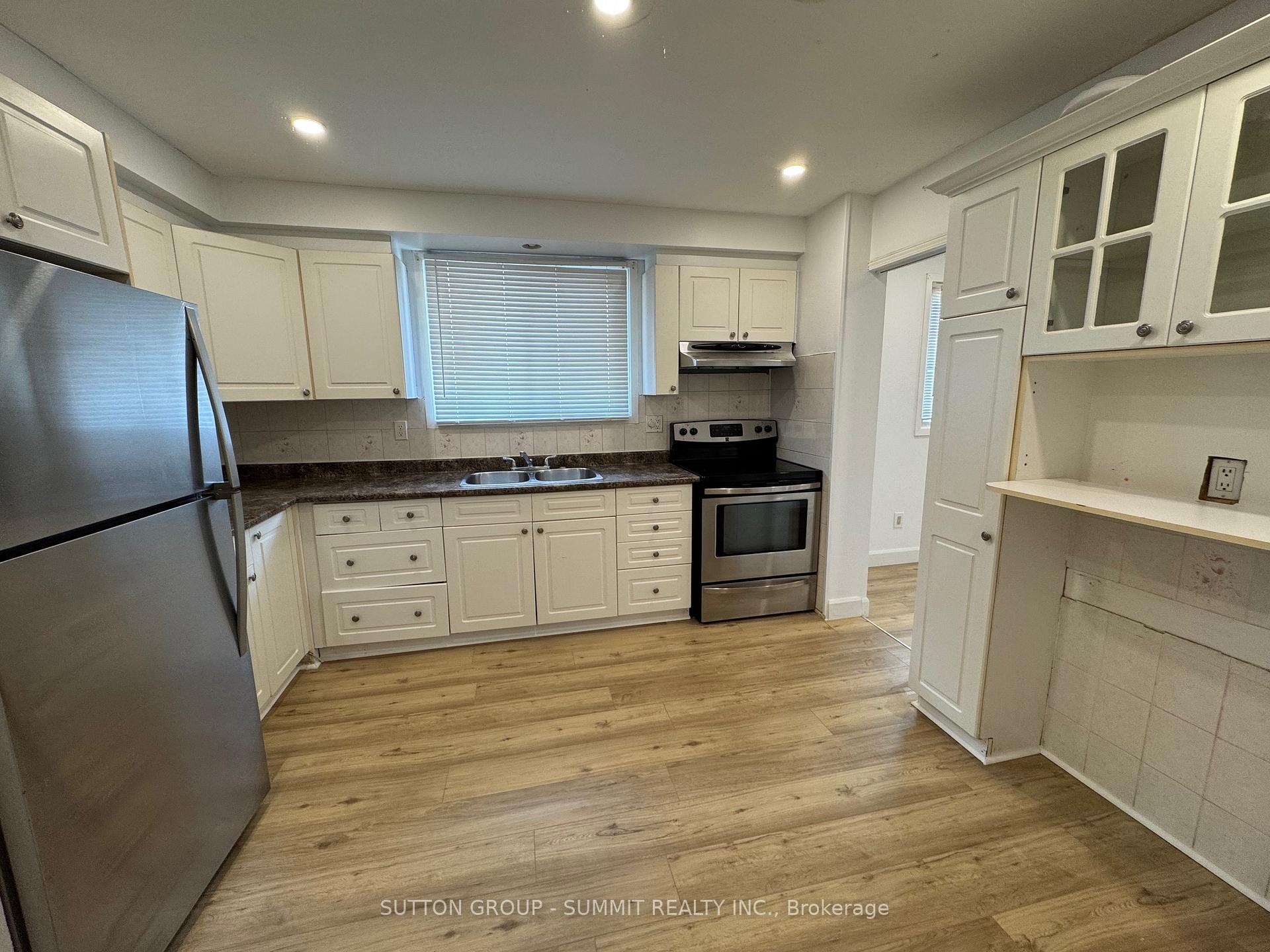 Photo 3 of 5 Fairholme Court, Hamilton, Riverdale — HOMEH