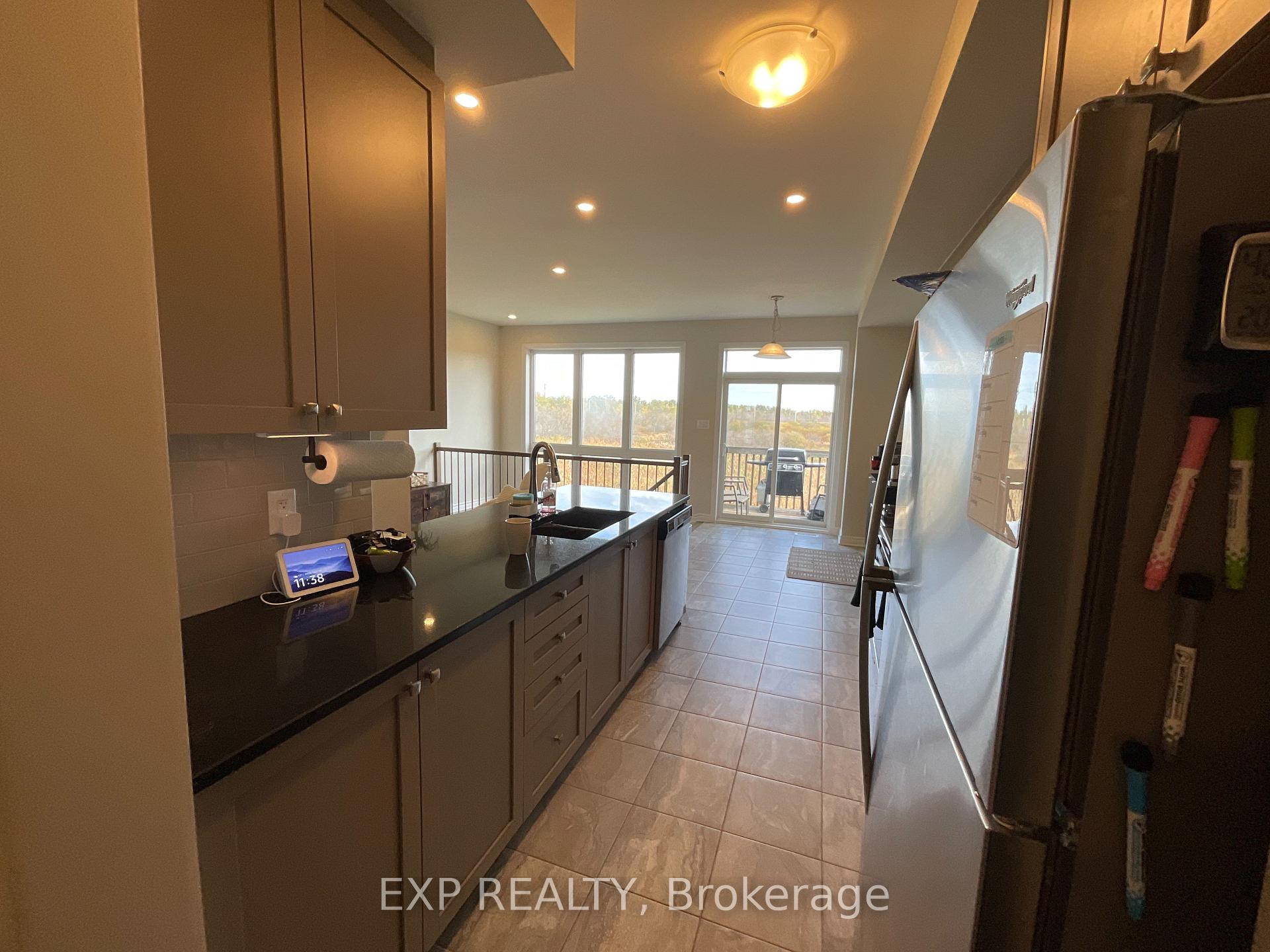 Photo 10 of 776 Dearborn Private, Ottawa, Blossom Park/Kemp Park/Findlay Creek — HOMEH