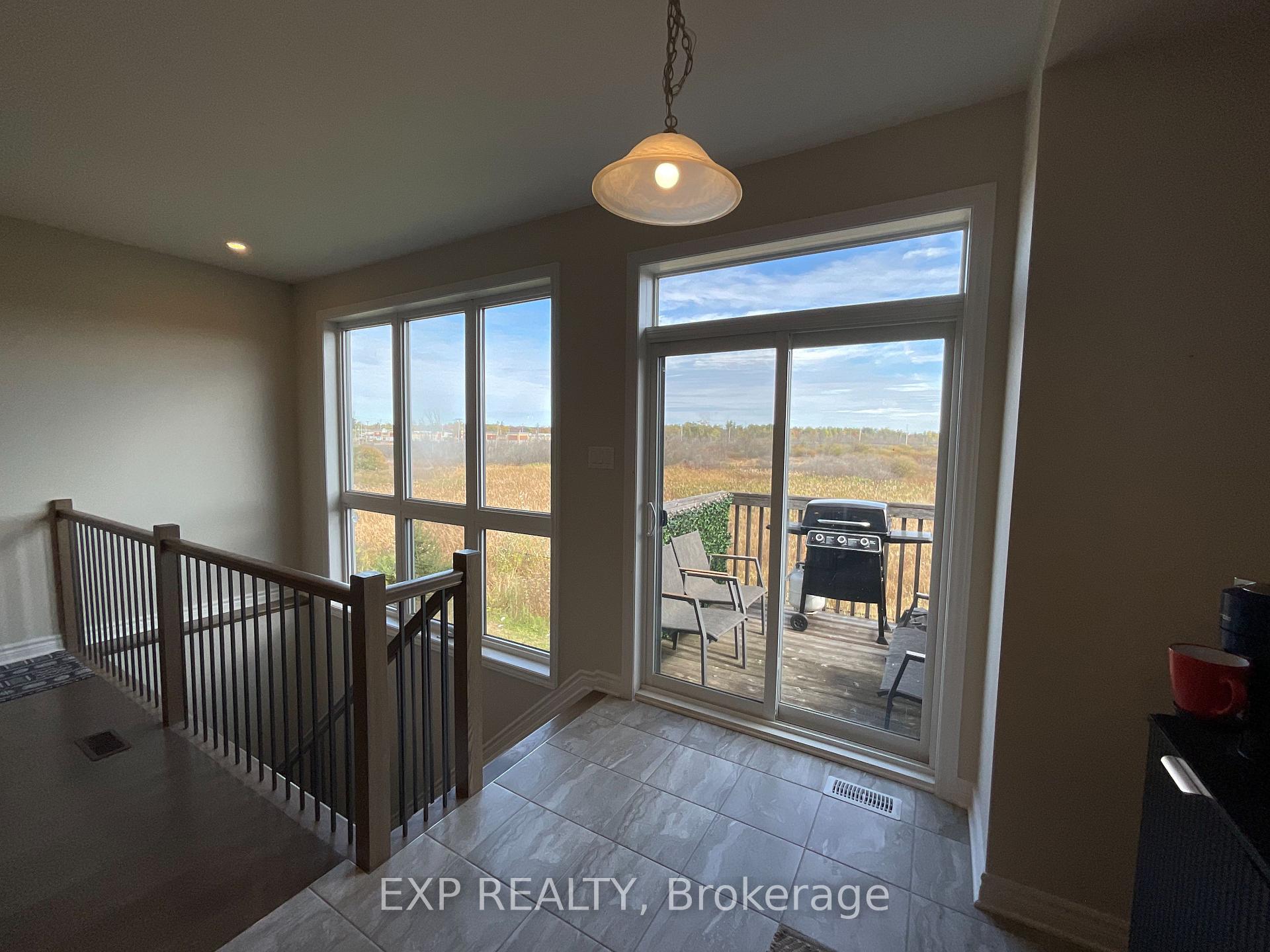 Photo 4 of 776 Dearborn Private, Ottawa, Blossom Park/Kemp Park/Findlay Creek — HOMEH