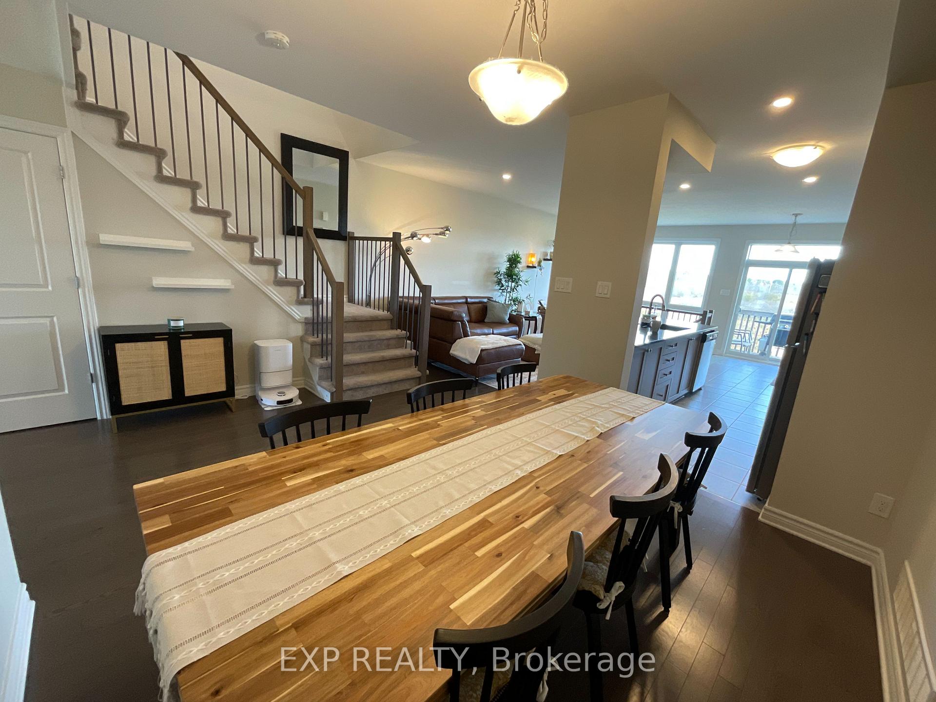 Photo 12 of 776 Dearborn Private, Ottawa, Blossom Park/Kemp Park/Findlay Creek — HOMEH