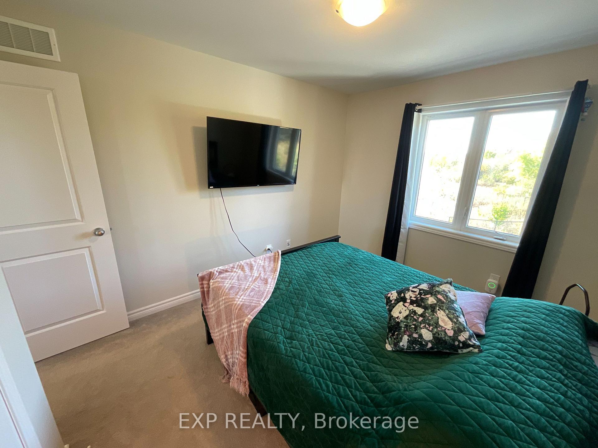 Photo 31 of 776 Dearborn Private, Ottawa, Blossom Park/Kemp Park/Findlay Creek — HOMEH