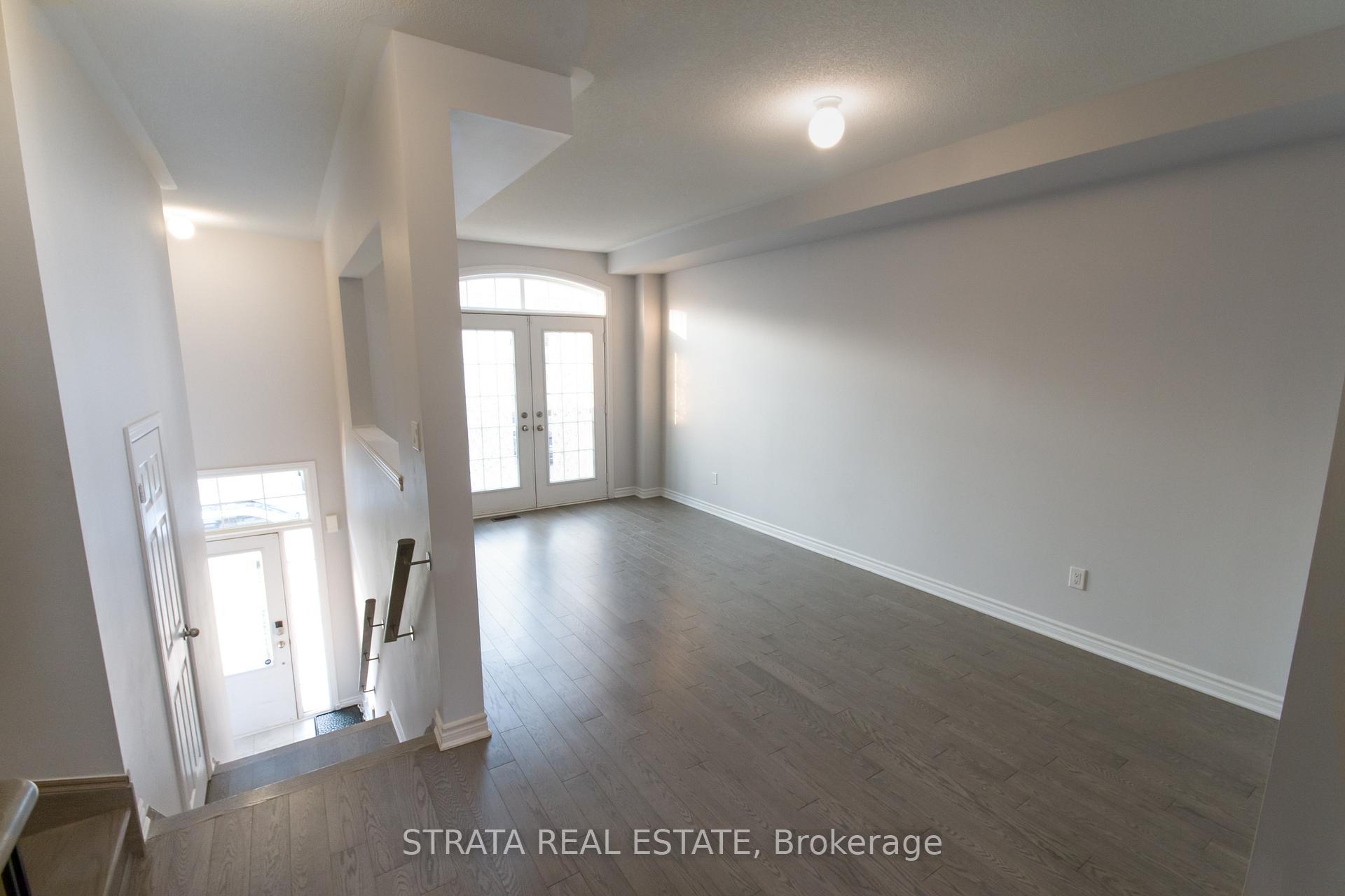 Photo 2 of 59 Farooq Boulevard, Vaughan, Vellore Village — HOMEH