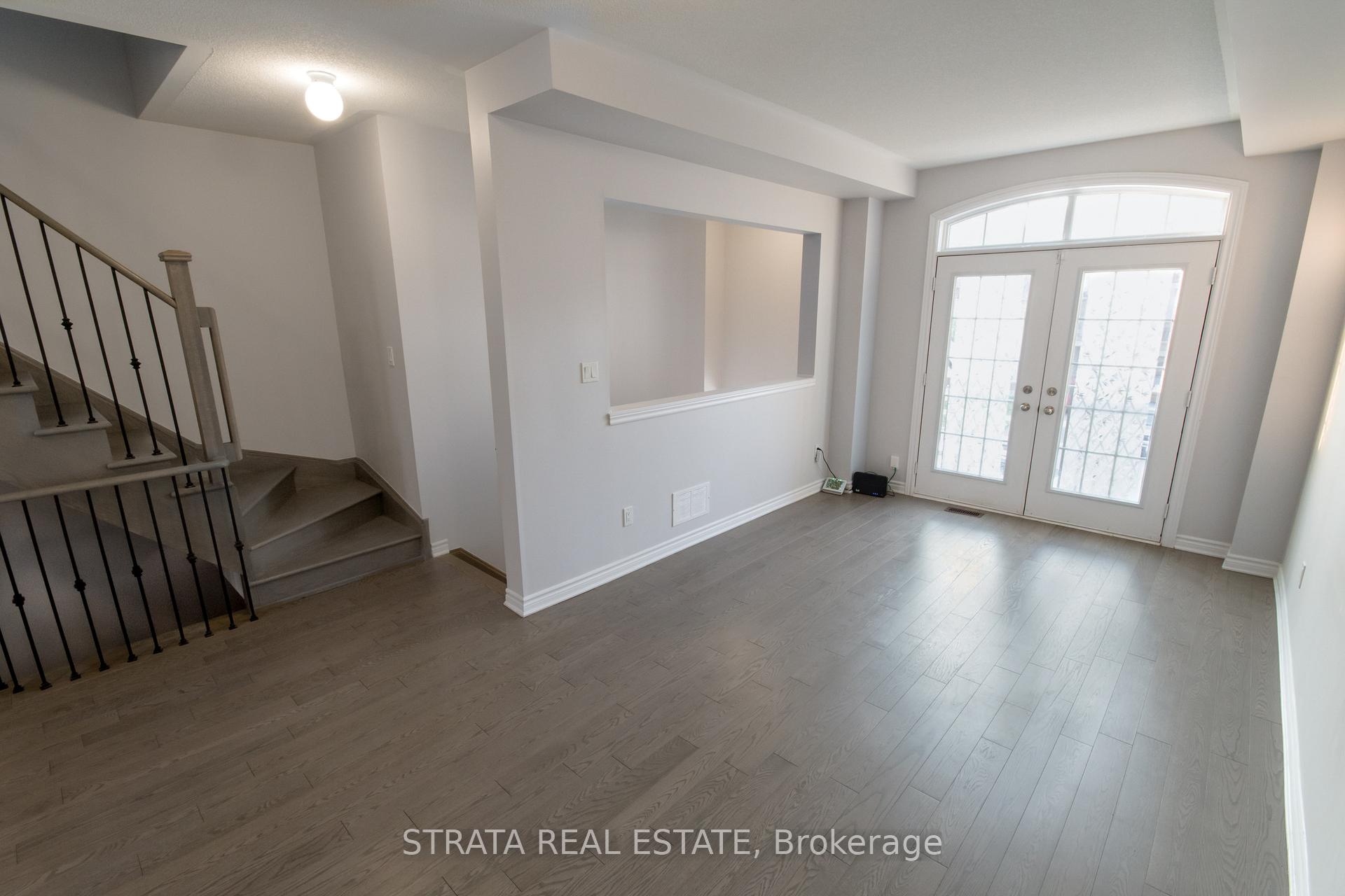Photo 6 of 59 Farooq Boulevard, Vaughan, Vellore Village — HOMEH