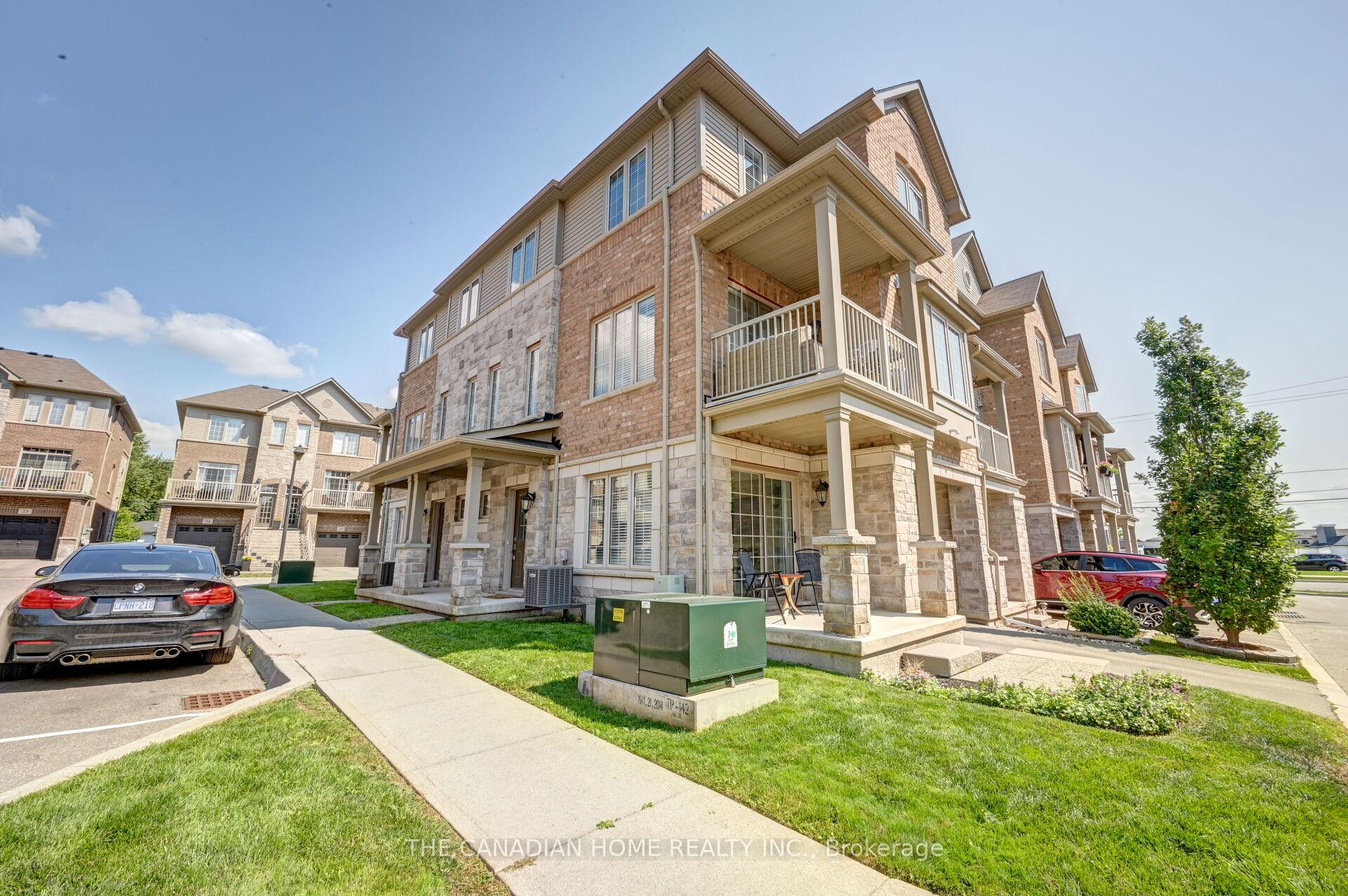 Front of Unit 33, 257 Parkside Drive