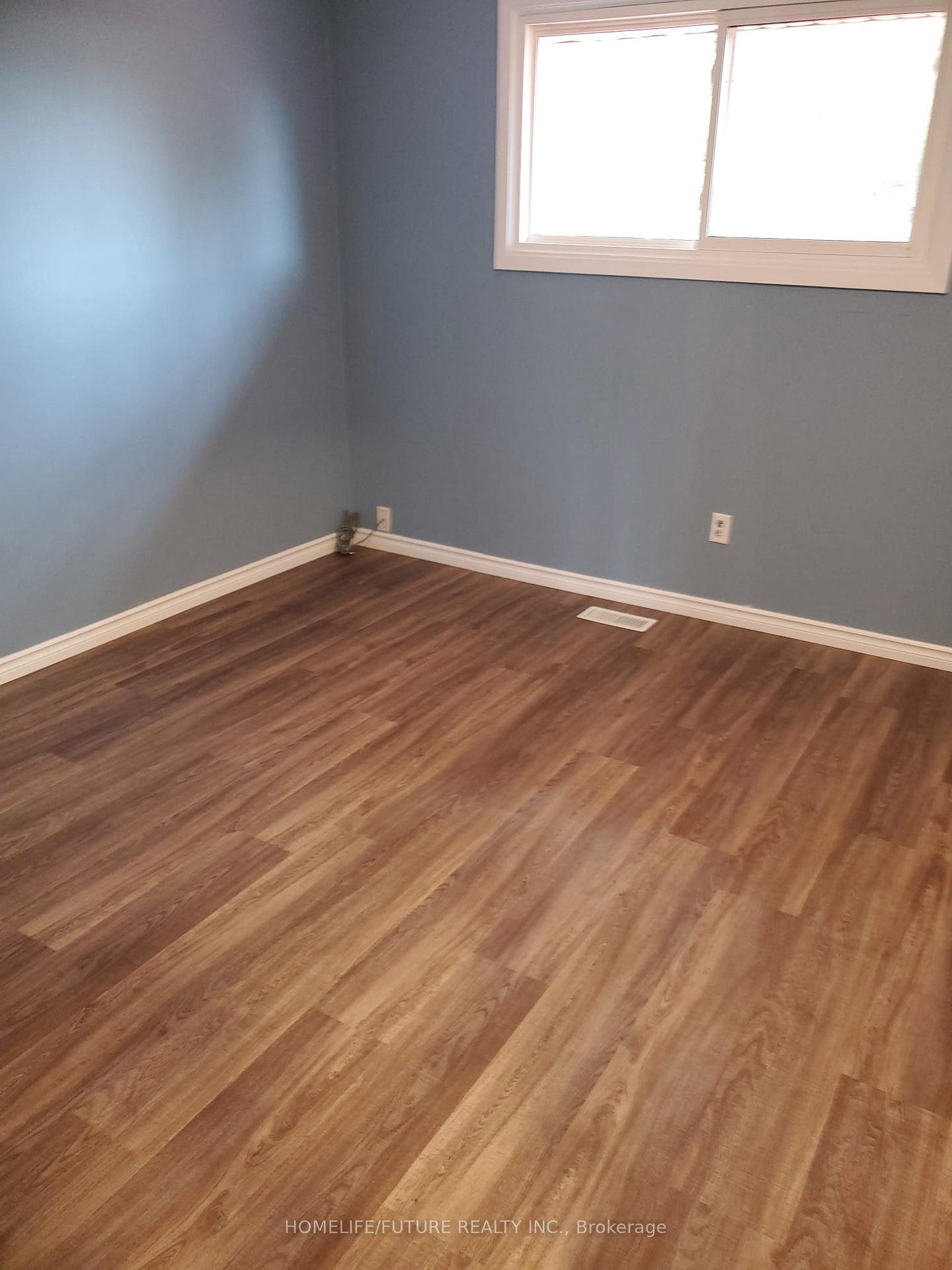 Photo 2 of 874 Central Park Boulevard N, Oshawa, O'Neill — HOMEH
