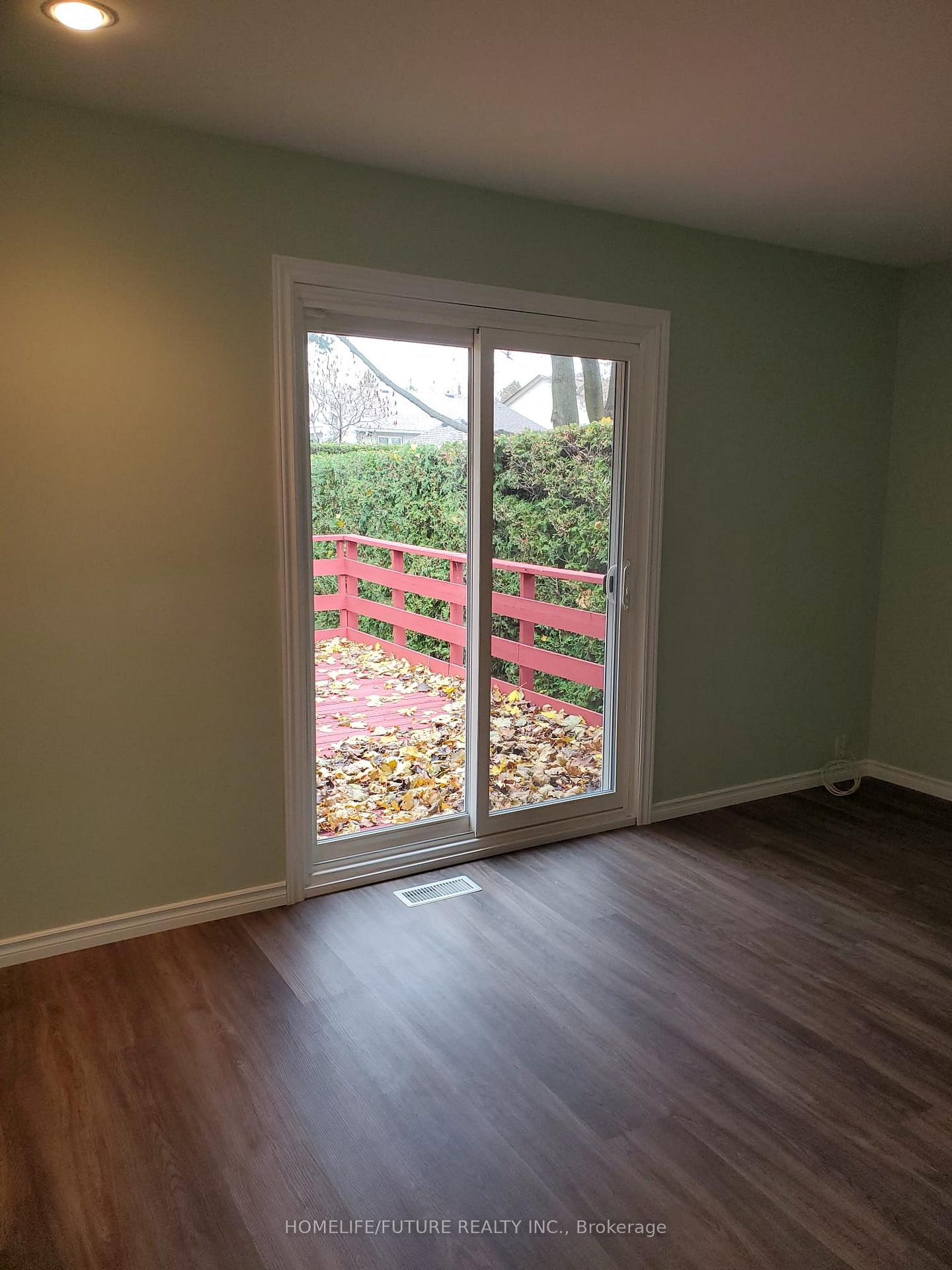 Photo 4 of 874 Central Park Boulevard N, Oshawa, O'Neill — HOMEH
