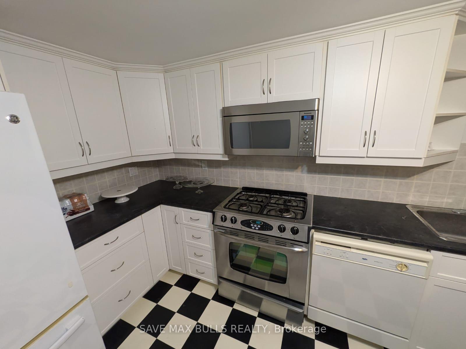 Photo 10 of 1152 Gloucester Square, Pickering, Liverpool — HOMEH
