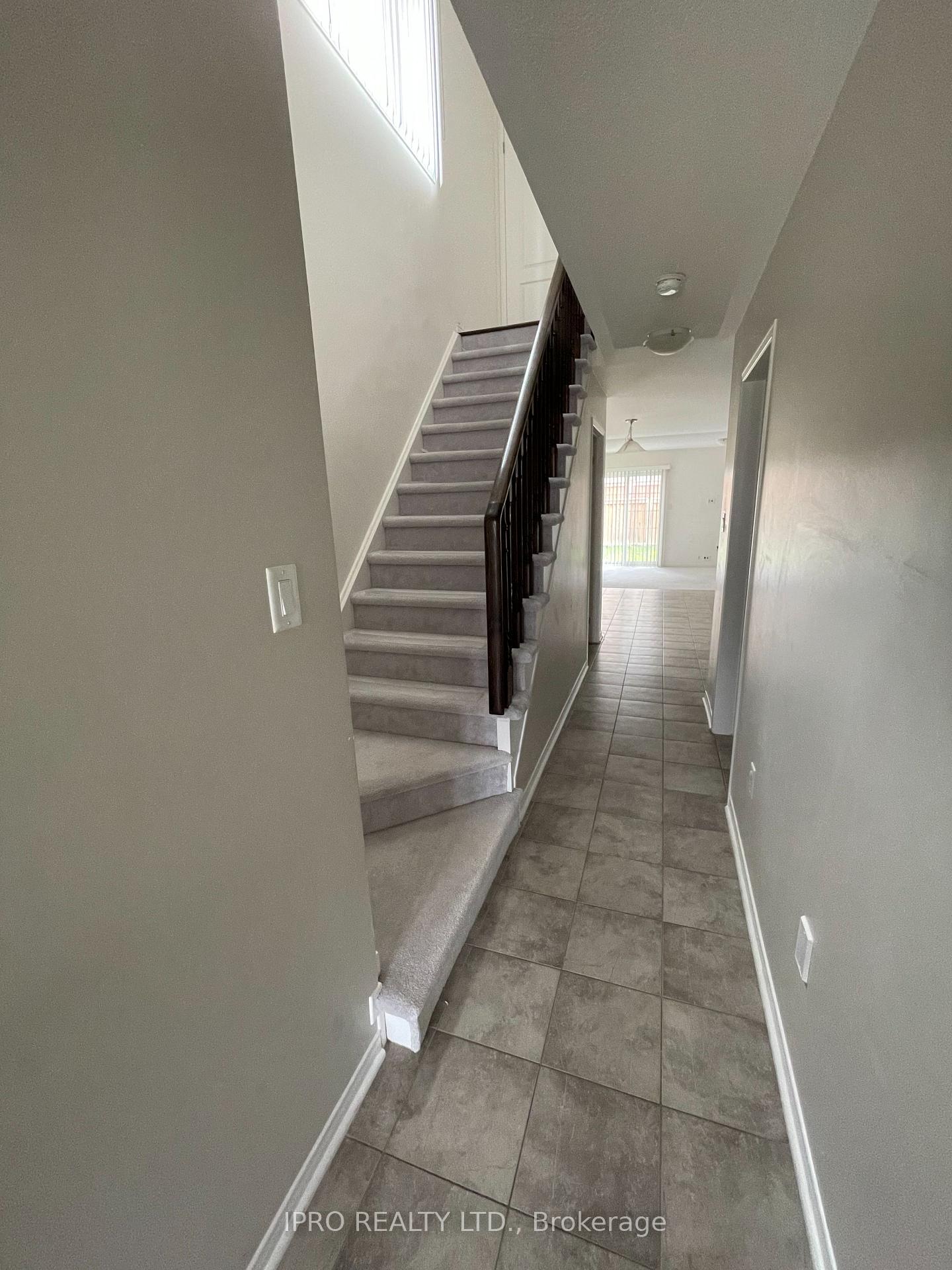 Photo 13 of 794 McCue Drive, Oshawa, Taunton — HOMEH