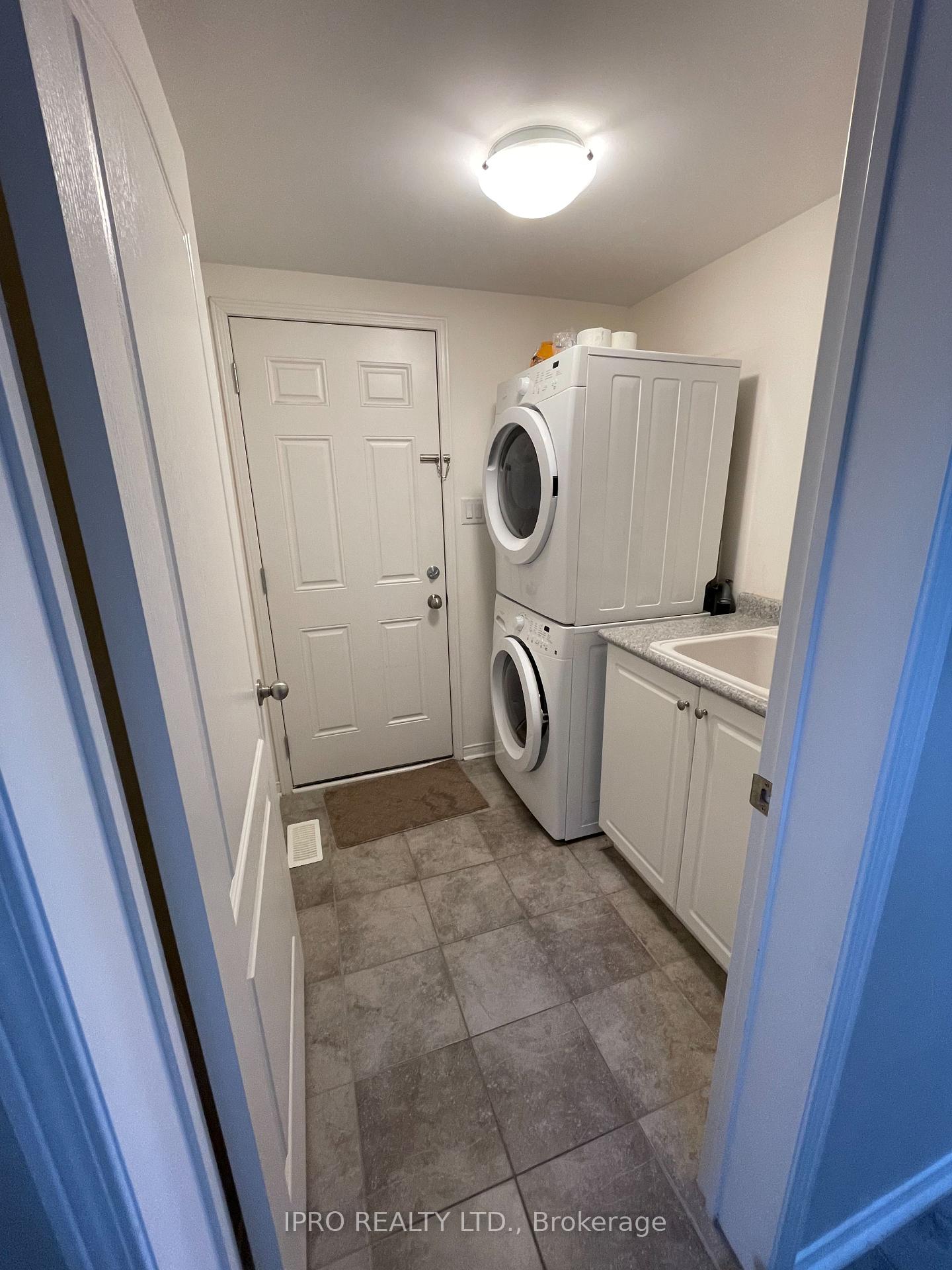 Photo 5 of 794 McCue Drive, Oshawa, Taunton — HOMEH
