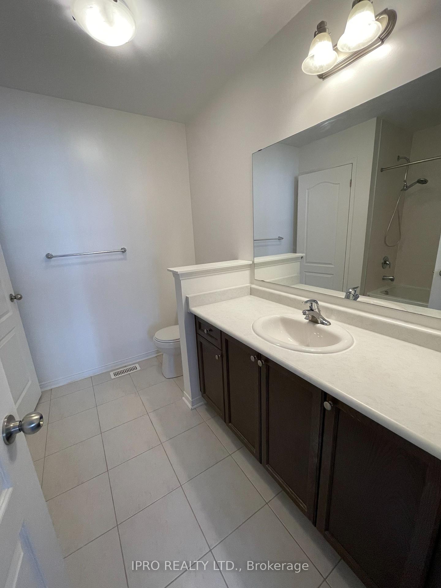 Photo 6 of 794 McCue Drive, Oshawa, Taunton — HOMEH