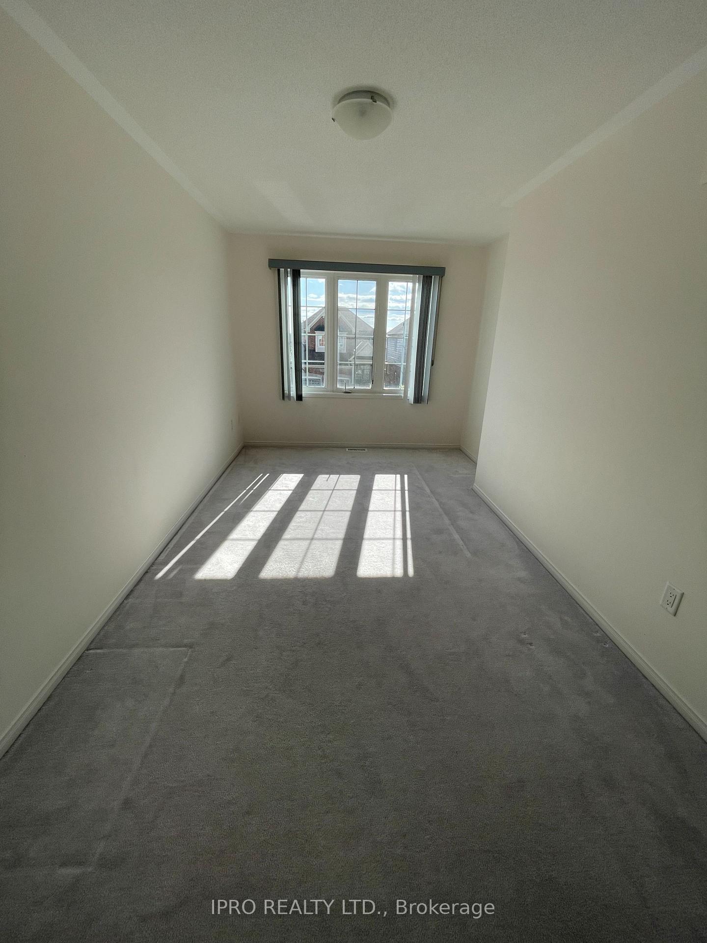 Photo 9 of 794 McCue Drive, Oshawa, Taunton — HOMEH