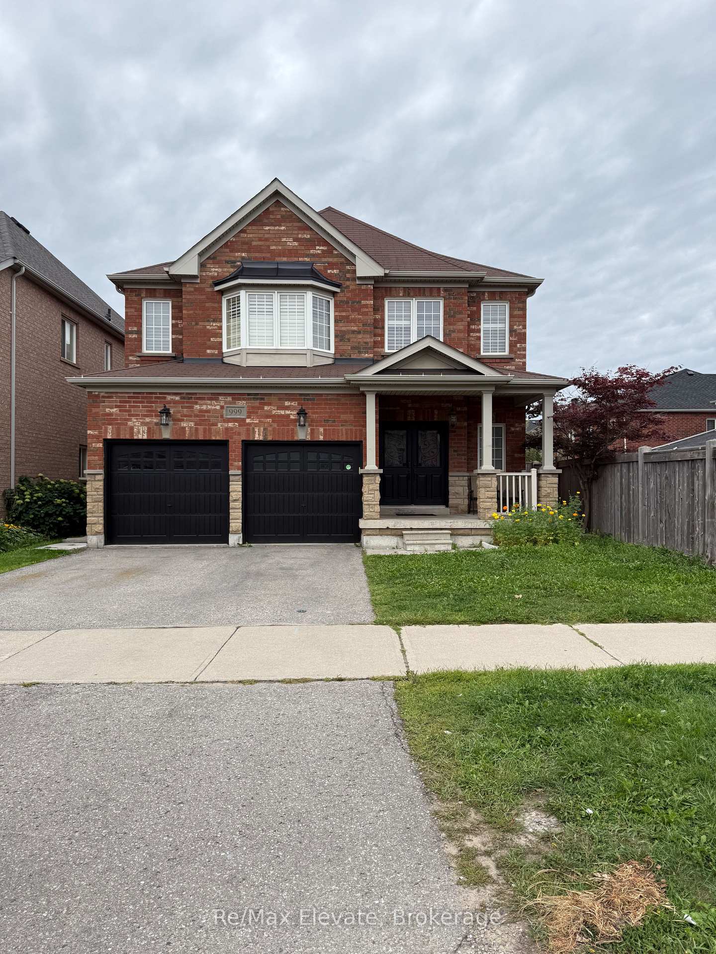 Photo 1 of 999 Coldstream Drive, Oshawa, Taunton — HOMEH