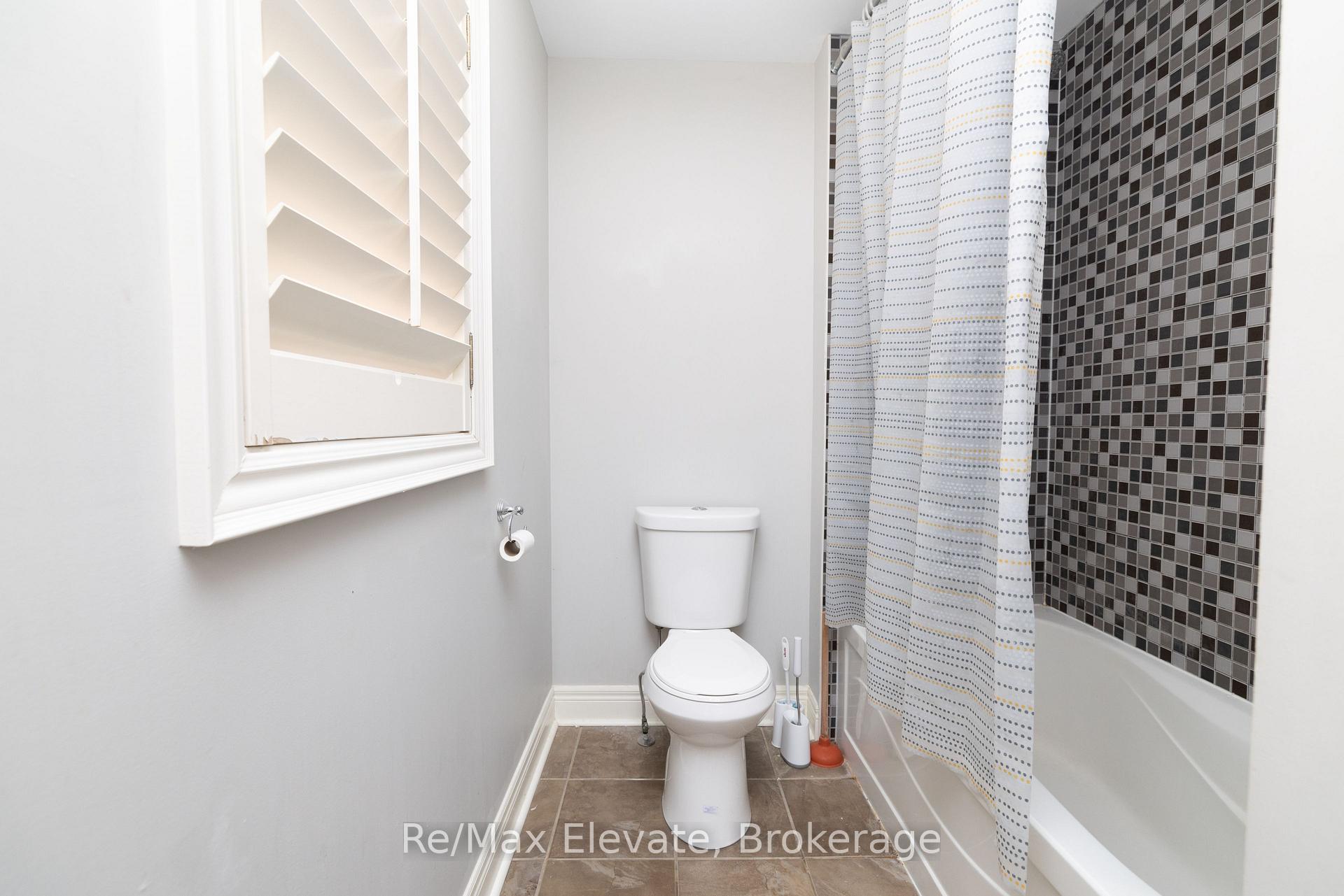 Photo 13 of 999 Coldstream Drive, Oshawa, Taunton — HOMEH