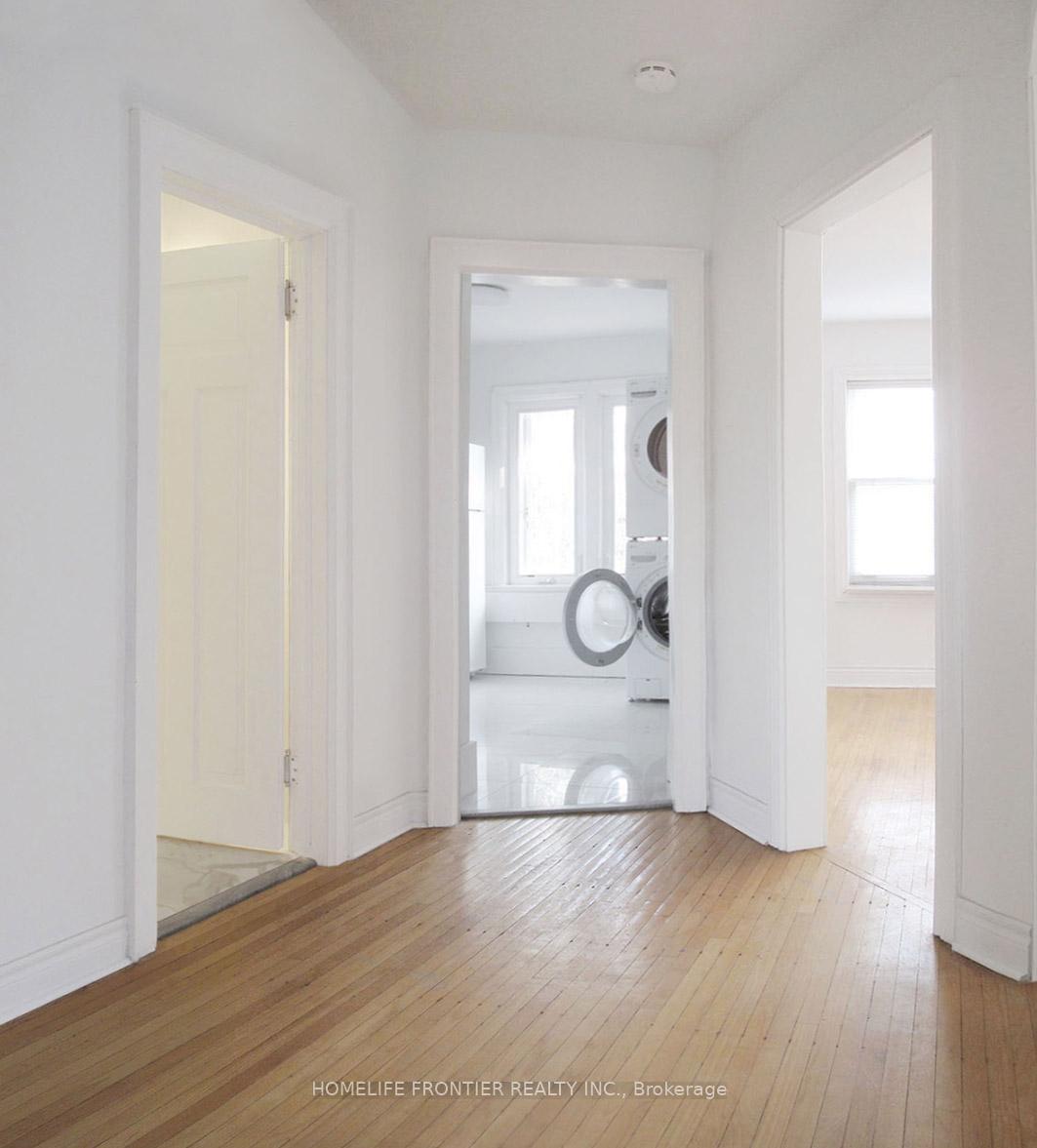 Photo 7 of Unit 2, 253 Keewatin Avenue, Toronto, Mount Pleasant East — HOMEH