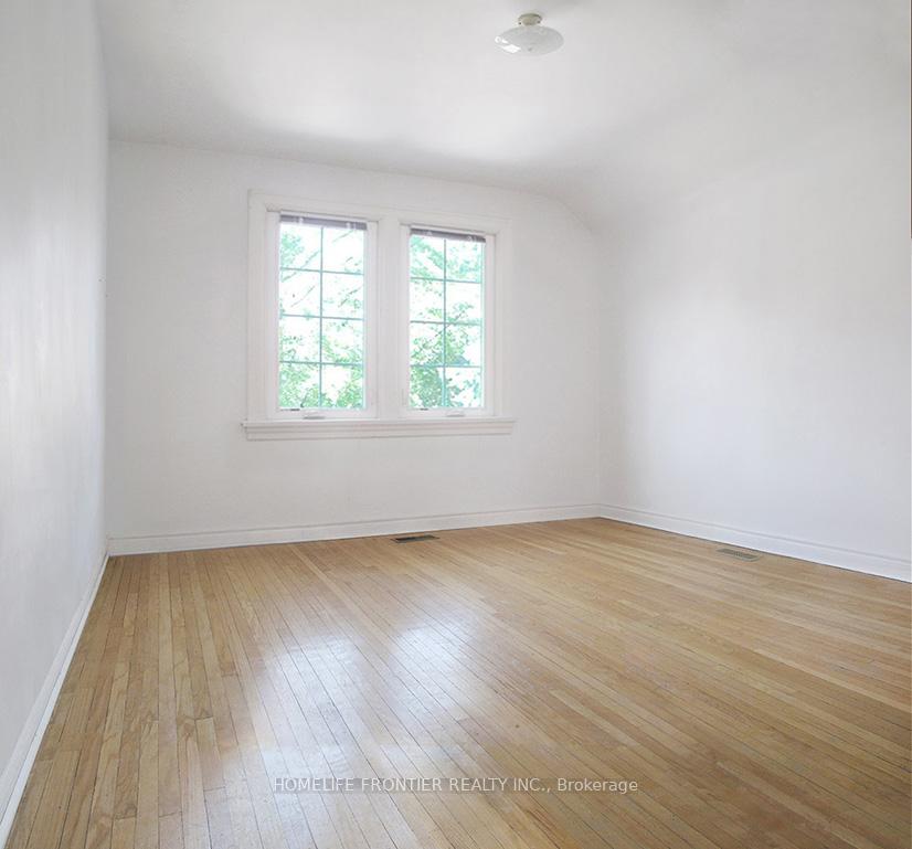 Photo 8 of Unit 2, 253 Keewatin Avenue, Toronto, Mount Pleasant East — HOMEH