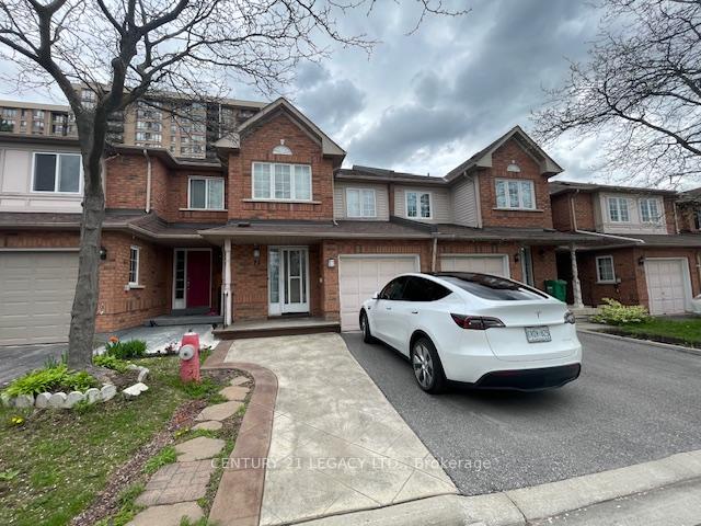 Photo 1 of Unit 27, 10 Cherrytree Drive, Brampton, Fletcher's Creek South — HOMEH