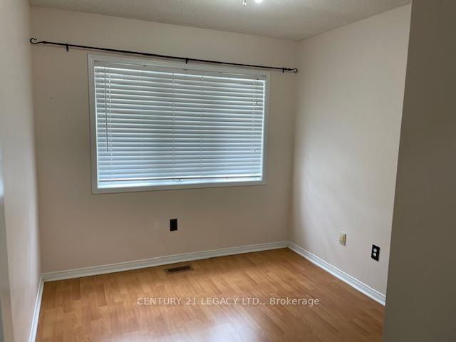 Photo 15 of Unit 27, 10 Cherrytree Drive, Brampton, Fletcher's Creek South — HOMEH