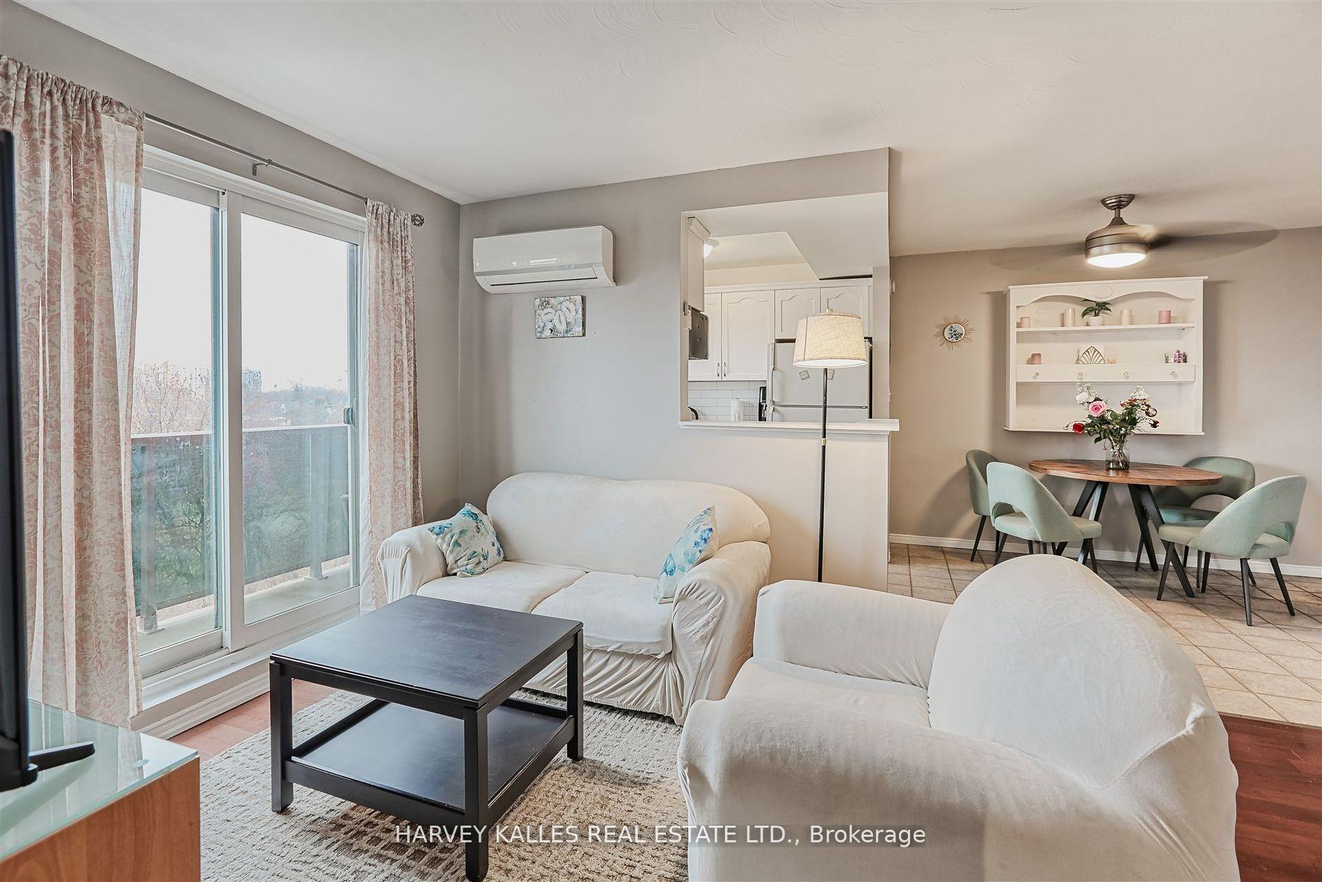 Photo 3 of Unit 45, 2373 King Street E, Hamilton, Glenview — HOMEH