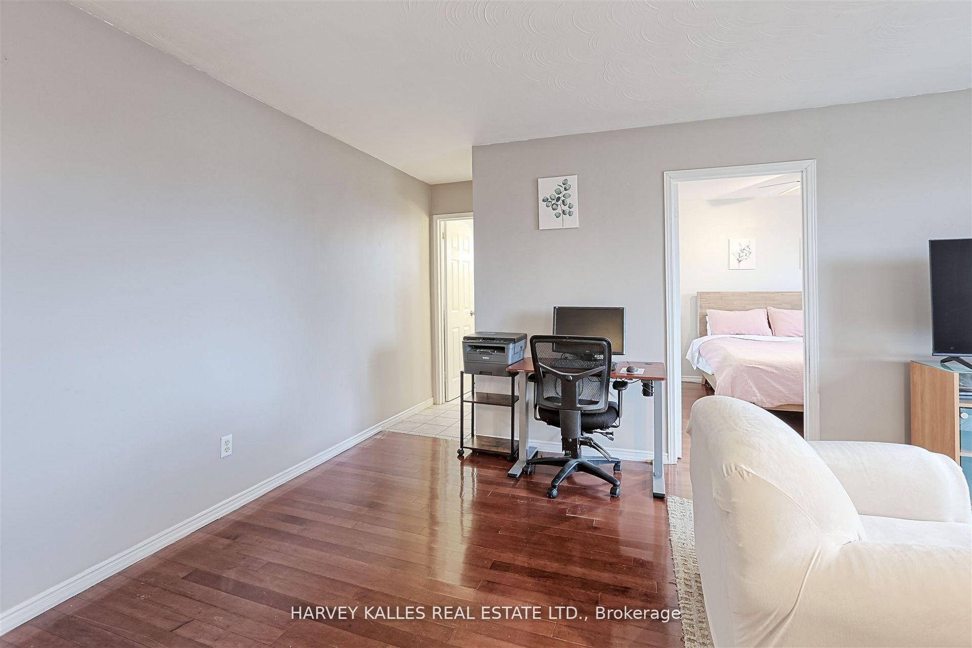 Photo 9 of Unit 45, 2373 King Street E, Hamilton, Glenview — HOMEH