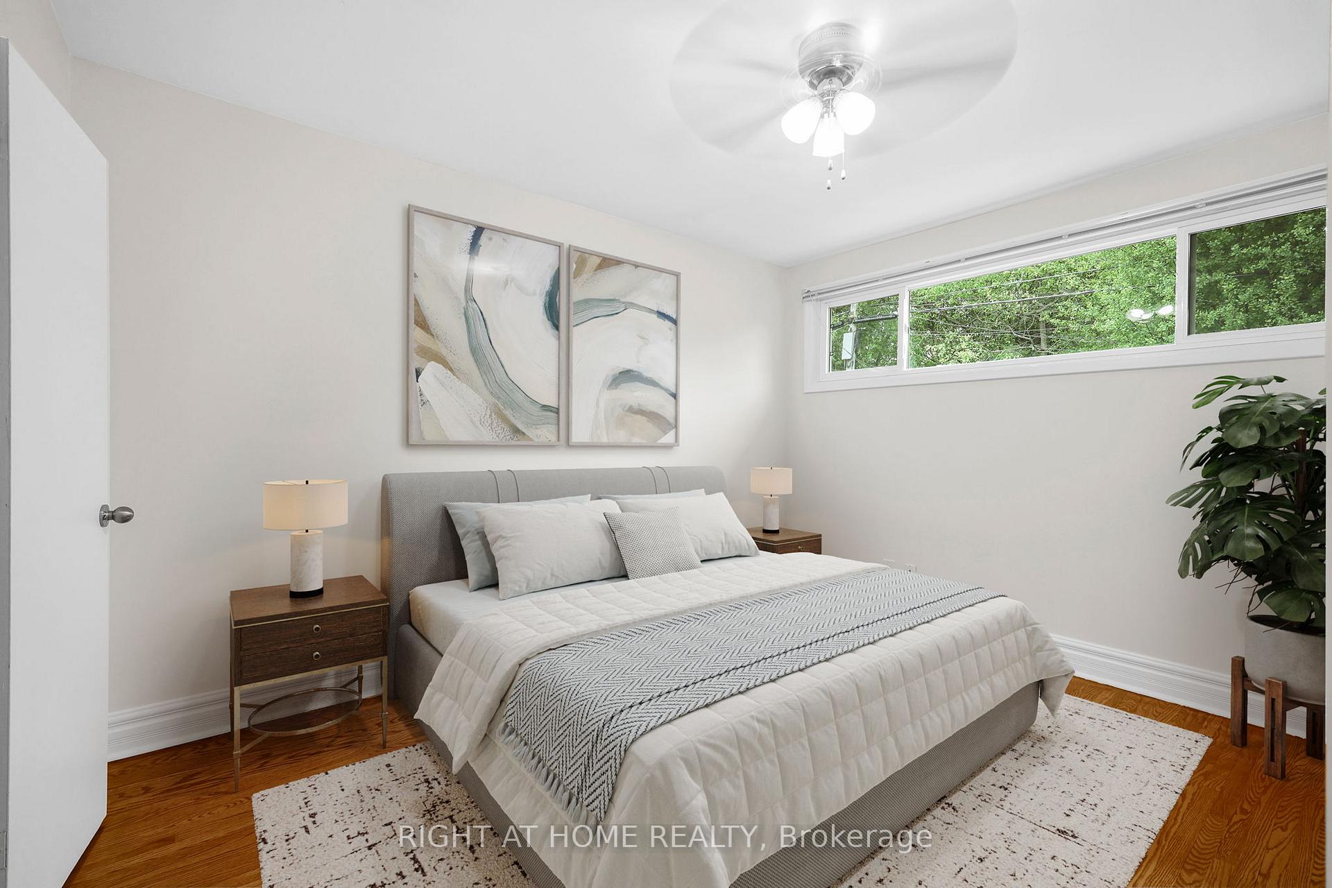 Photo 6 of 304 Dovedale Drive, Whitby, Downtown Whitby — HOMEH
