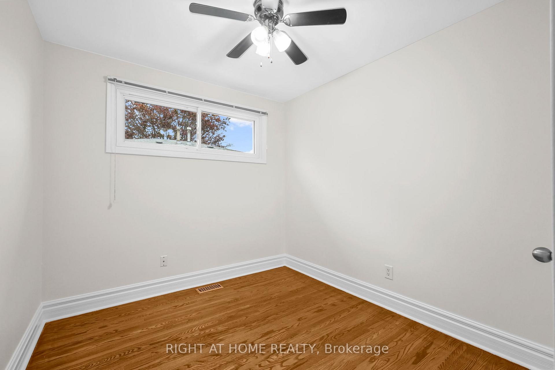 Photo 30 of 304 Dovedale Drive, Whitby, Downtown Whitby — HOMEH