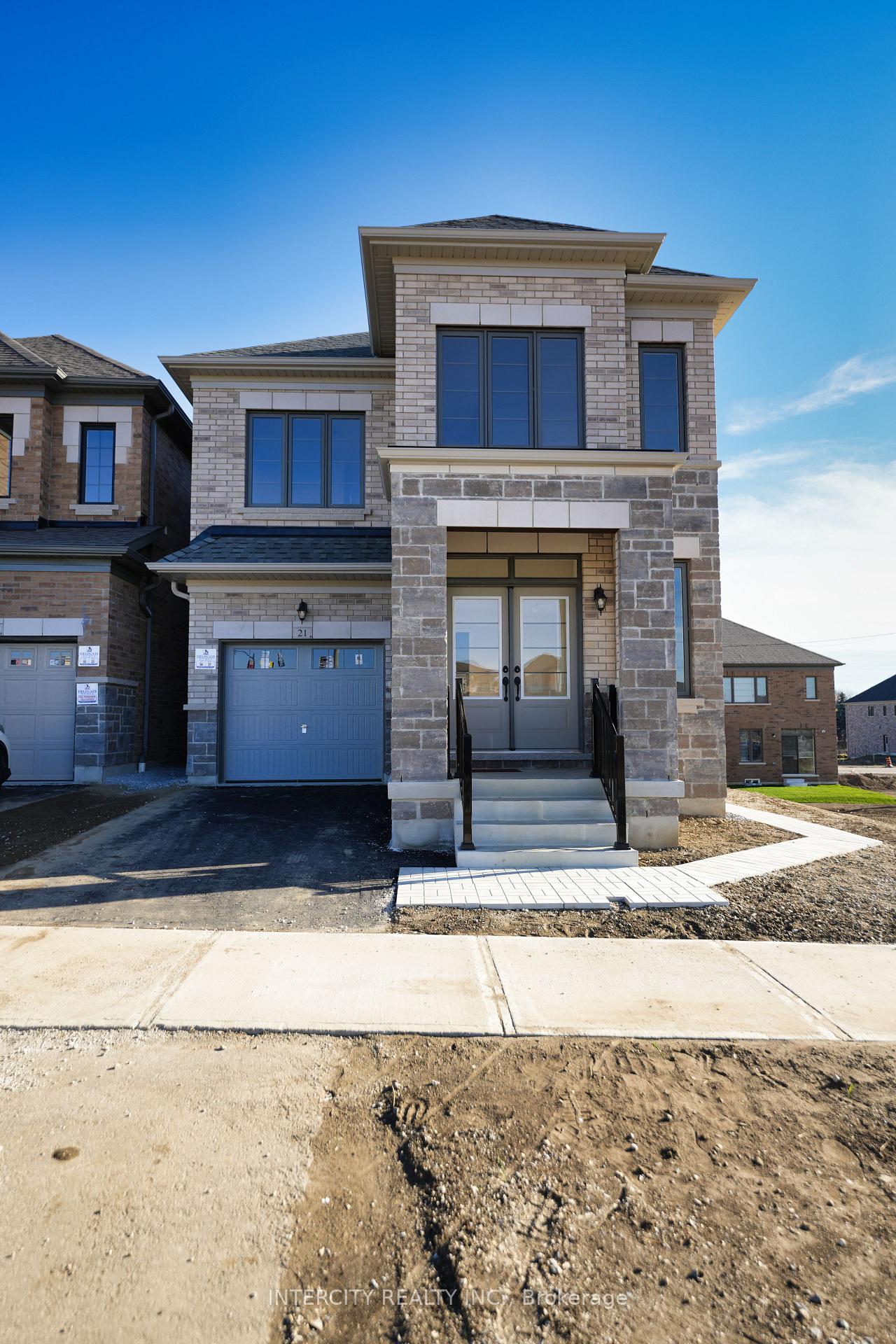 Photo 1 of 21 Sapwood Crescent, Brampton, Snelgrove — HOMEH