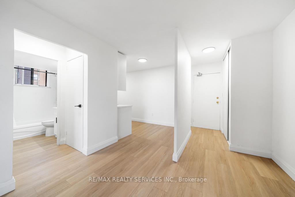Photo 9 of Unit 808, 223 Jackson Street W, Hamilton, Durand — HOMEH
