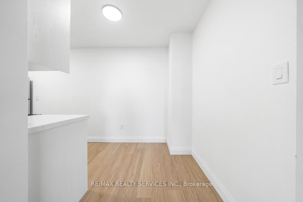 Photo 11 of Unit 808, 223 Jackson Street W, Hamilton, Durand — HOMEH