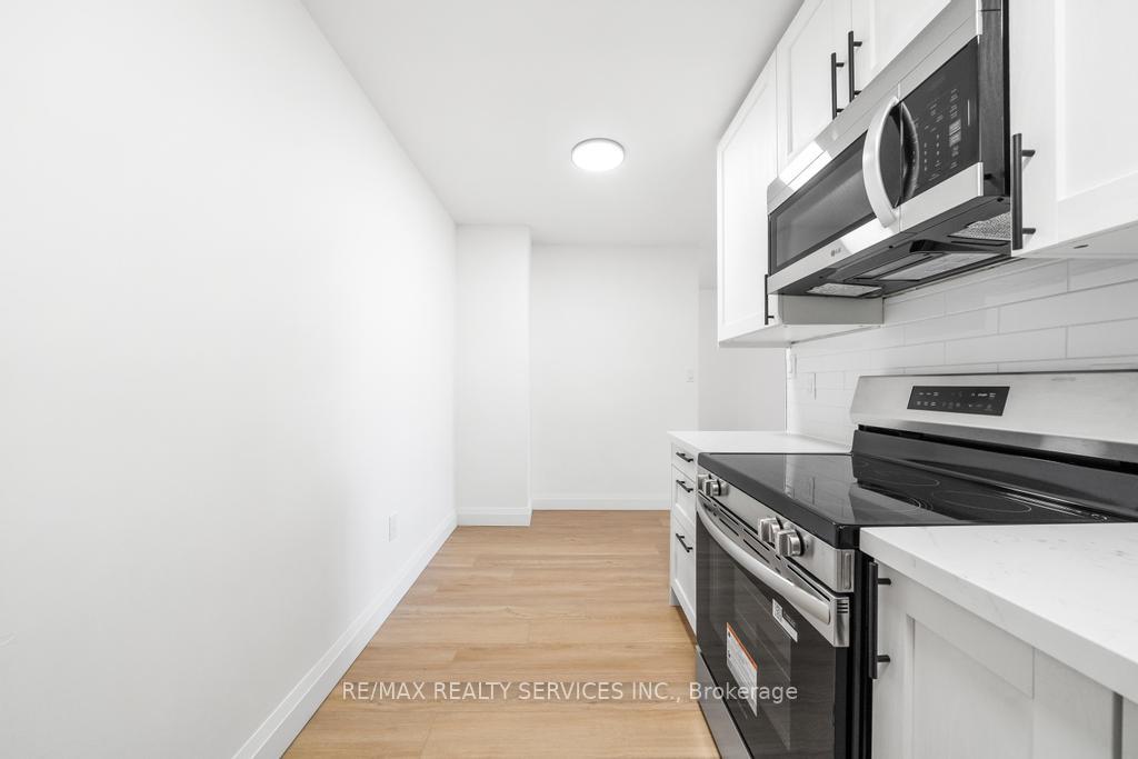 Photo 13 of Unit 808, 223 Jackson Street W, Hamilton, Durand — HOMEH