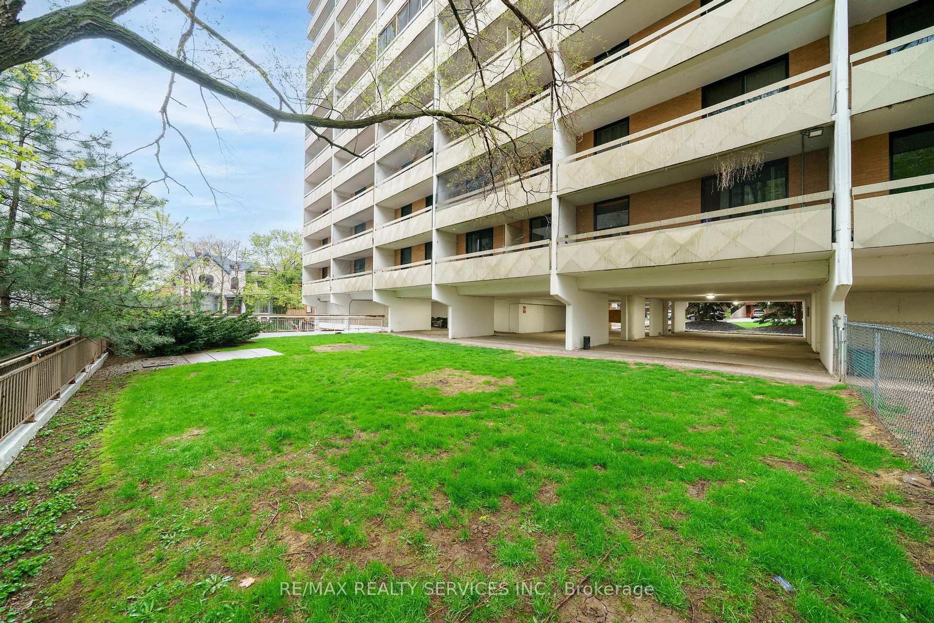 Photo 26 of Unit 808, 223 Jackson Street W, Hamilton, Durand — HOMEH