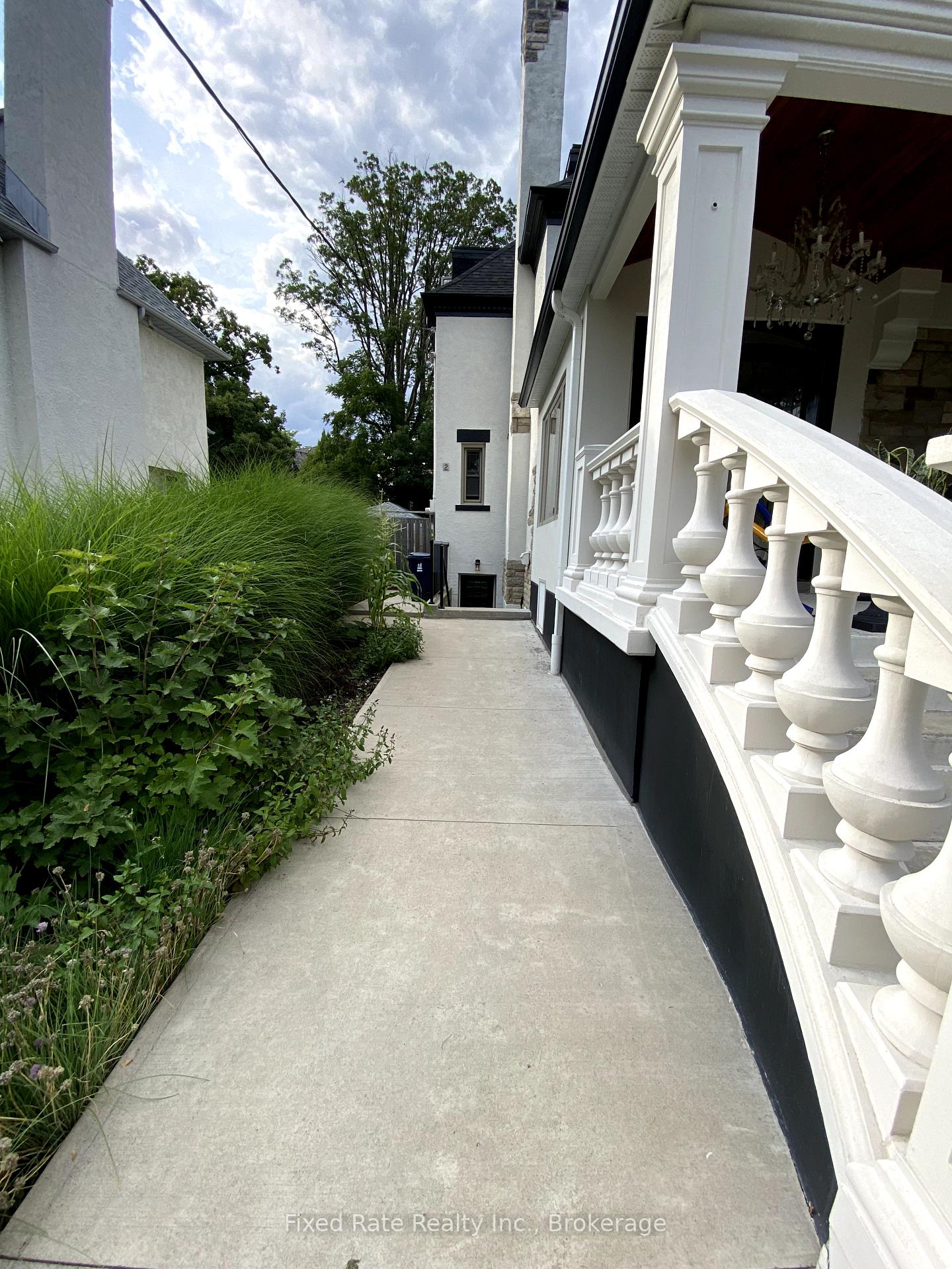 Photo 4 of Unit B1, 2 Ava Road, Toronto, Forest Hill South — HOMEH