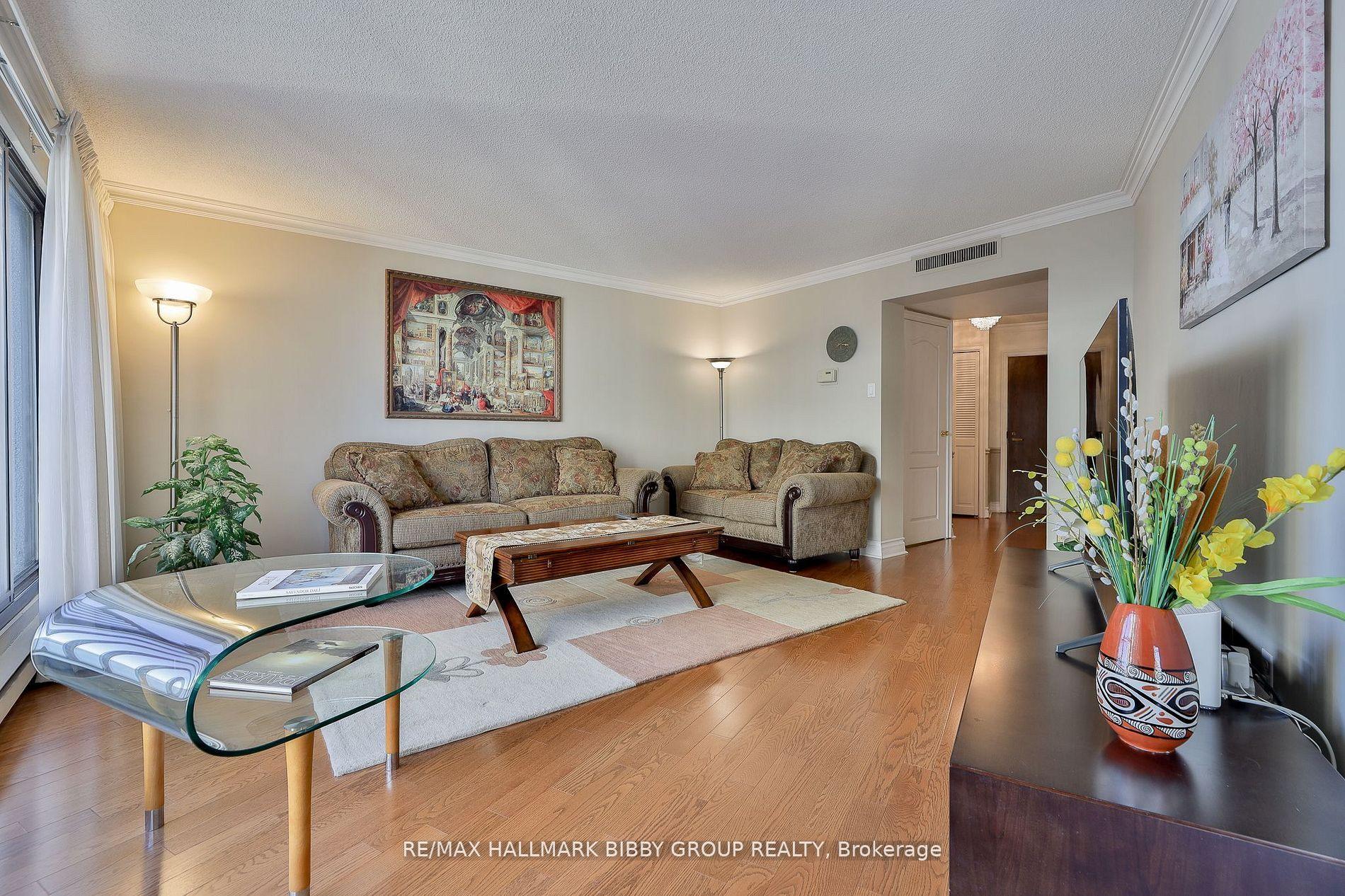Photo 5 of Unit 3006, 65 Harbour Square, Toronto, Waterfront Communities — HOMEH